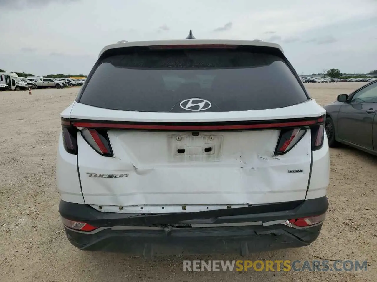 6 Photograph of a damaged car 5NMJBCAEXNH131003 HYUNDAI TUCSON 2022
