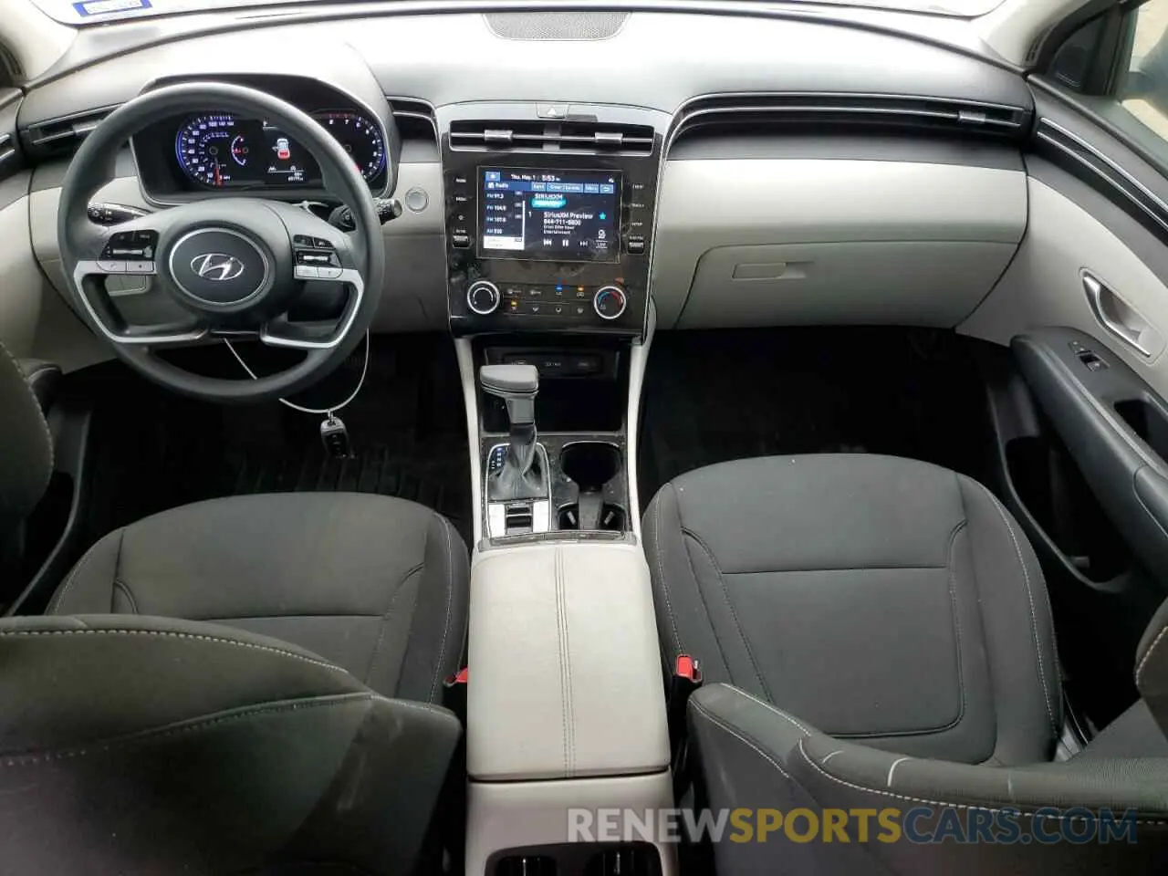 8 Photograph of a damaged car 5NMJBCAEXNH131003 HYUNDAI TUCSON 2022