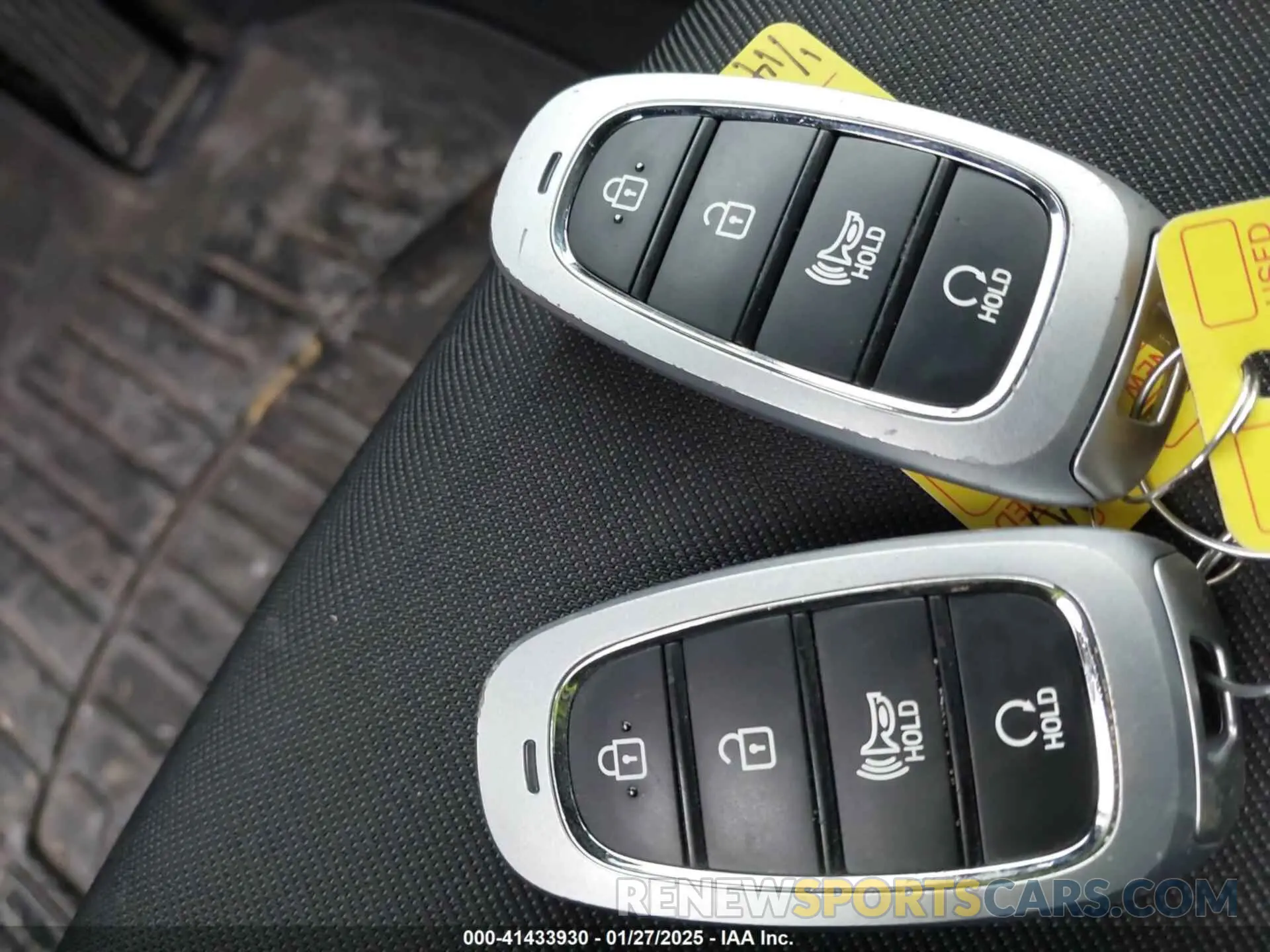 11 Photograph of a damaged car 5NMJBCAEXNH141045 HYUNDAI TUCSON 2022