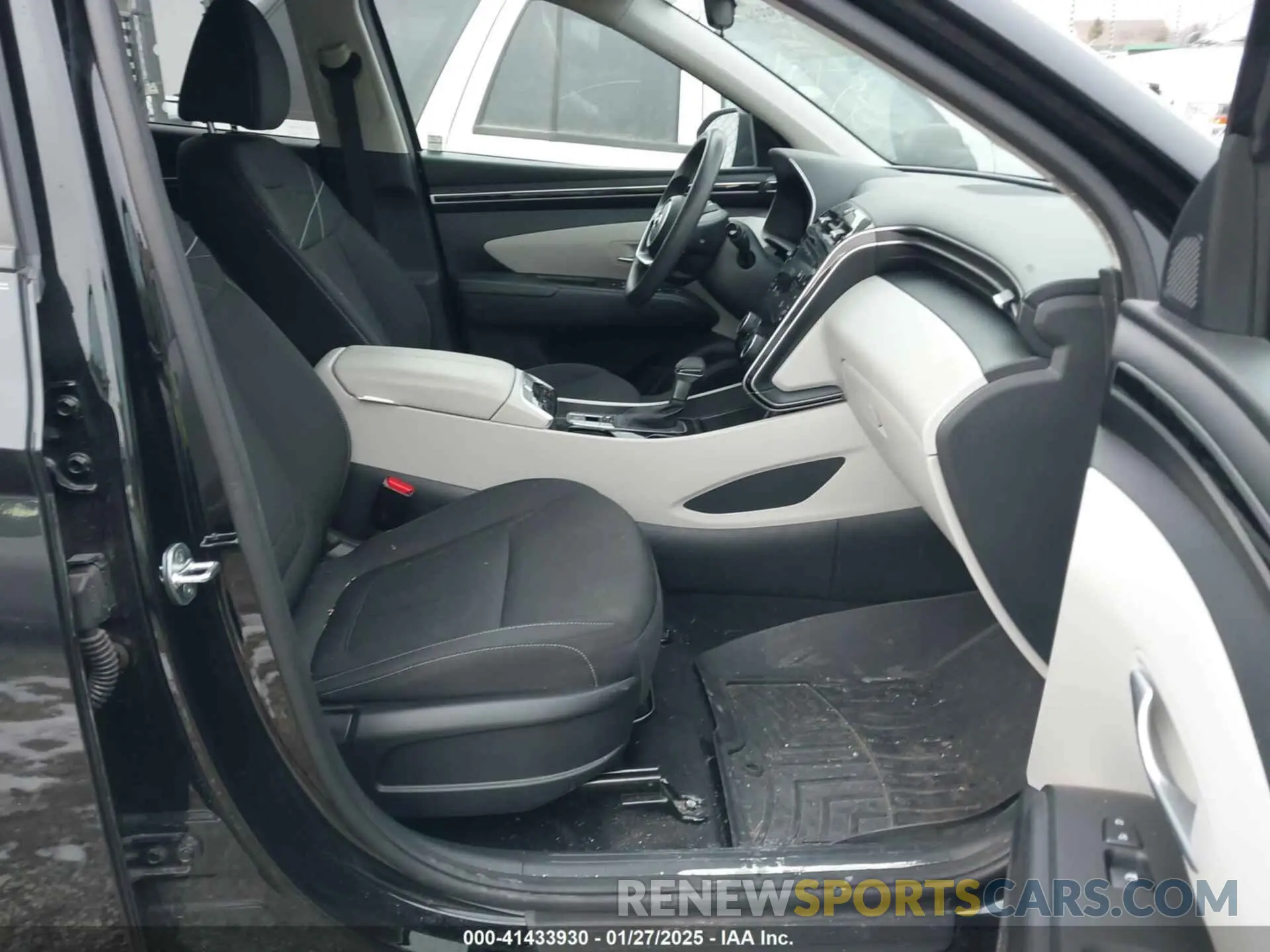 5 Photograph of a damaged car 5NMJBCAEXNH141045 HYUNDAI TUCSON 2022