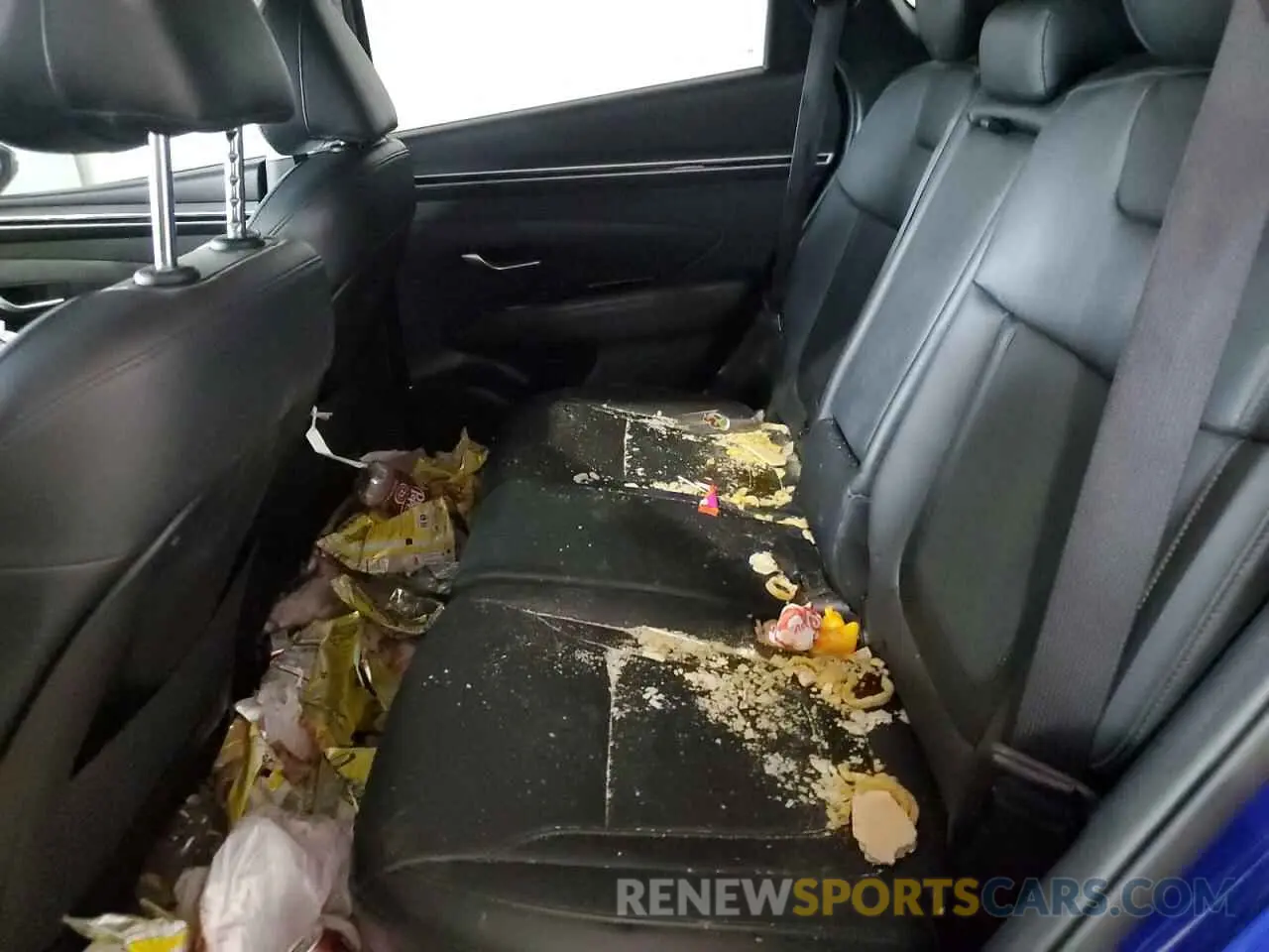 10 Photograph of a damaged car 5NMJC3AE1NH052090 HYUNDAI TUCSON 2022