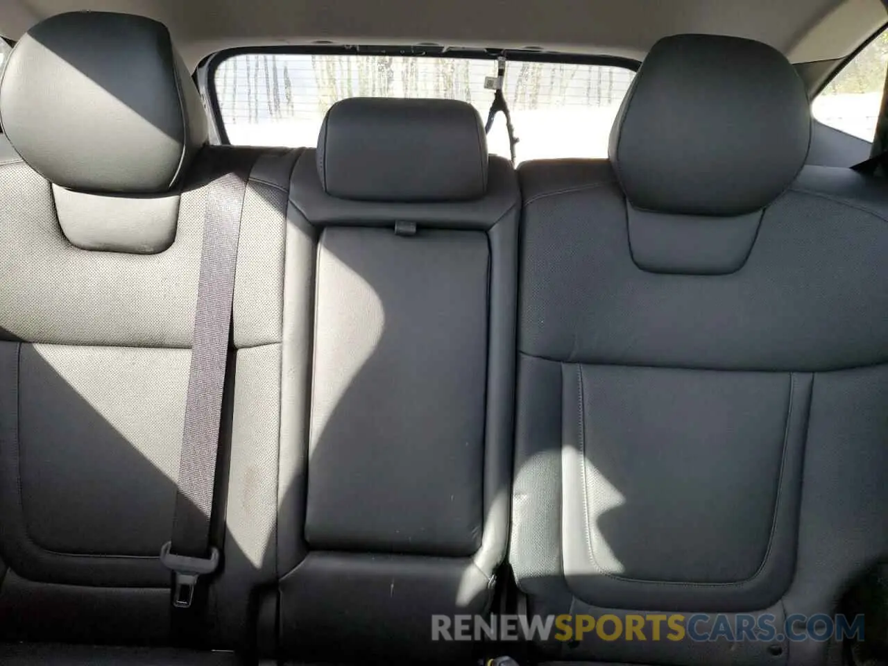 10 Photograph of a damaged car 5NMJC3AE2NH004405 HYUNDAI TUCSON 2022