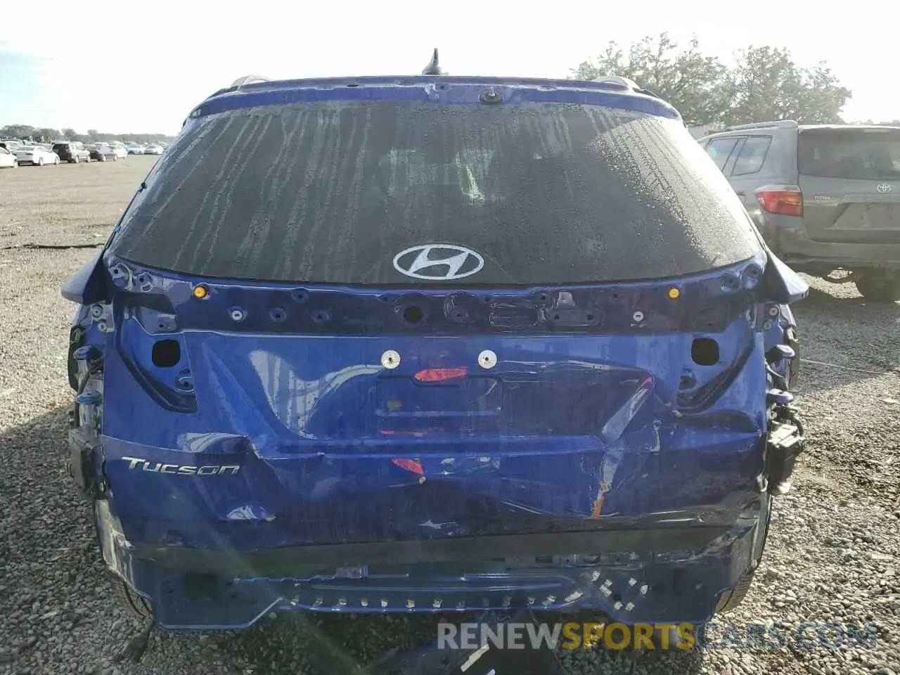 6 Photograph of a damaged car 5NMJC3AE2NH004405 HYUNDAI TUCSON 2022