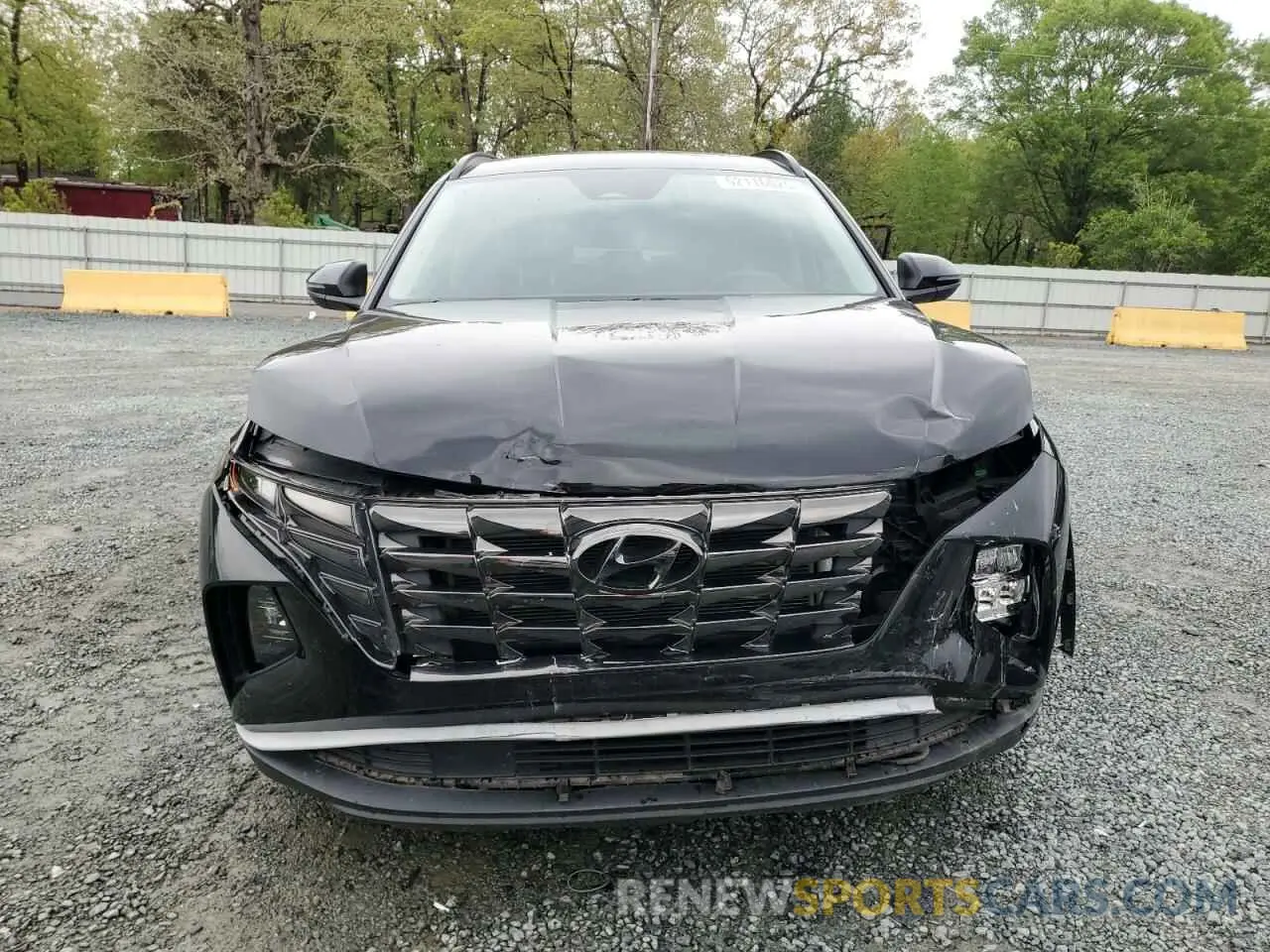 5 Photograph of a damaged car 5NMJC3AE3NH011413 HYUNDAI TUCSON 2022