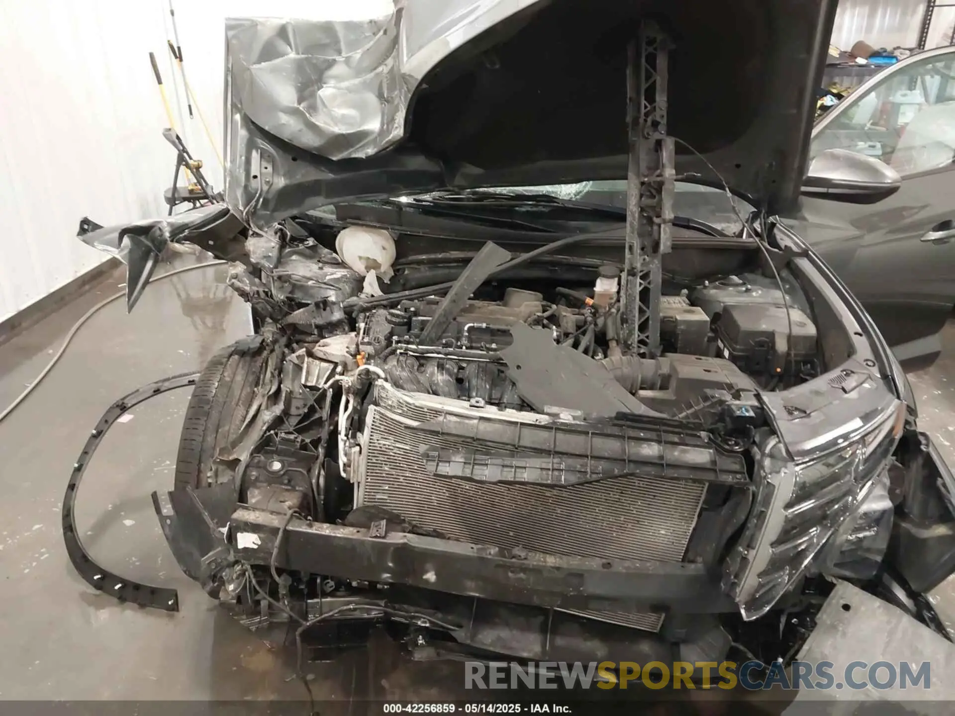 10 Photograph of a damaged car 5NMJC3AE3NH088315 HYUNDAI TUCSON 2022