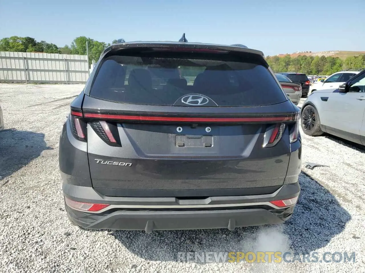 6 Photograph of a damaged car 5NMJC3AE4NH050592 HYUNDAI TUCSON 2022