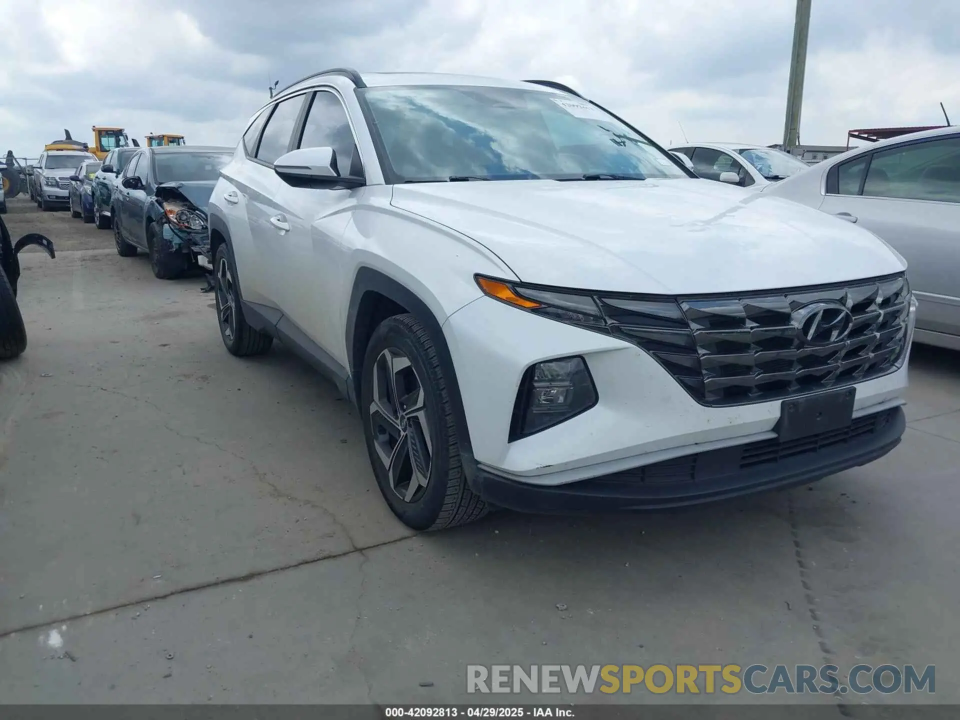 1 Photograph of a damaged car 5NMJC3AE4NH120656 HYUNDAI TUCSON 2022