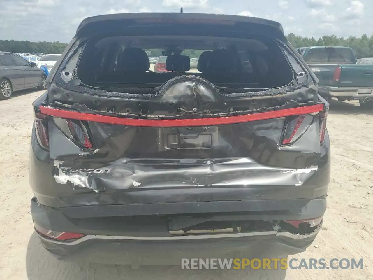 6 Photograph of a damaged car 5NMJC3AE5NH012112 HYUNDAI TUCSON 2022