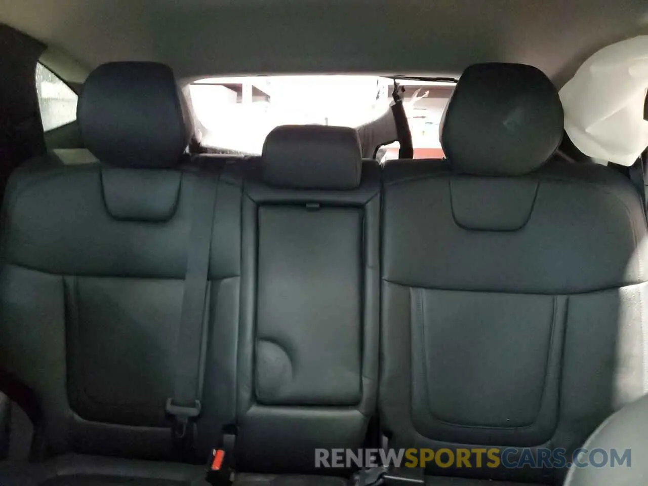 10 Photograph of a damaged car 5NMJC3AE6NH089247 HYUNDAI TUCSON 2022