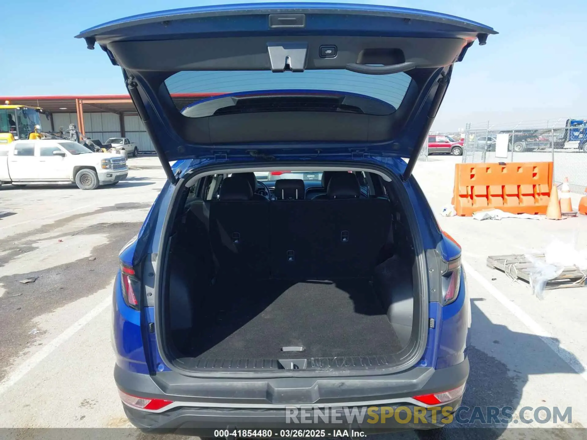19 Photograph of a damaged car 5NMJC3AE6NH127253 HYUNDAI TUCSON 2022