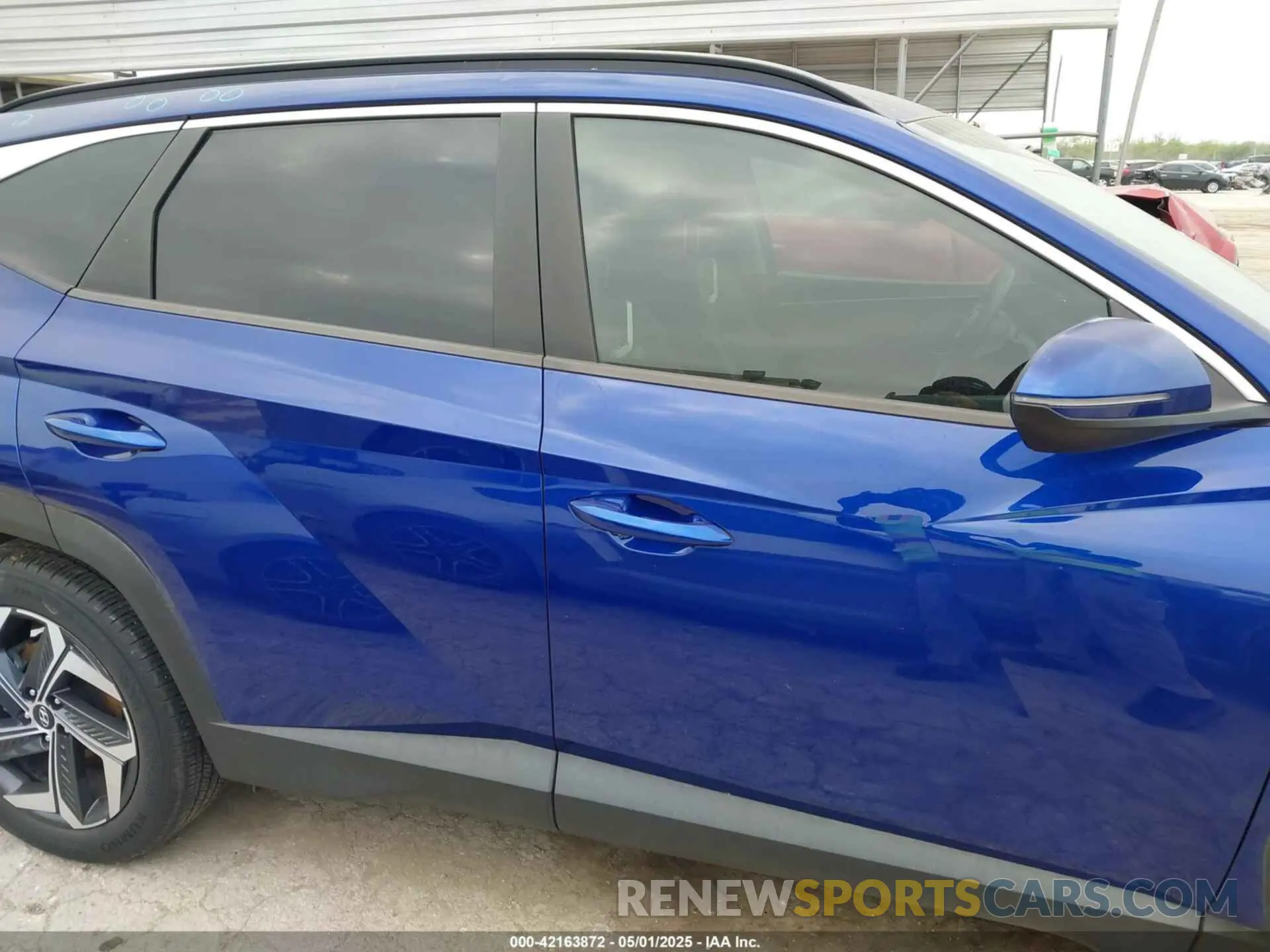 13 Photograph of a damaged car 5NMJC3AE7NH004397 HYUNDAI TUCSON 2022