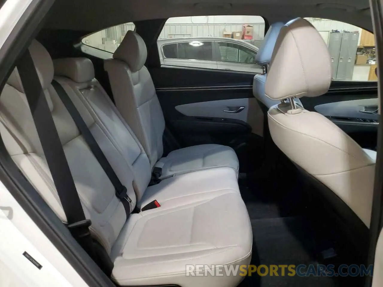 11 Photograph of a damaged car 5NMJC3AE7NH019482 HYUNDAI TUCSON 2022