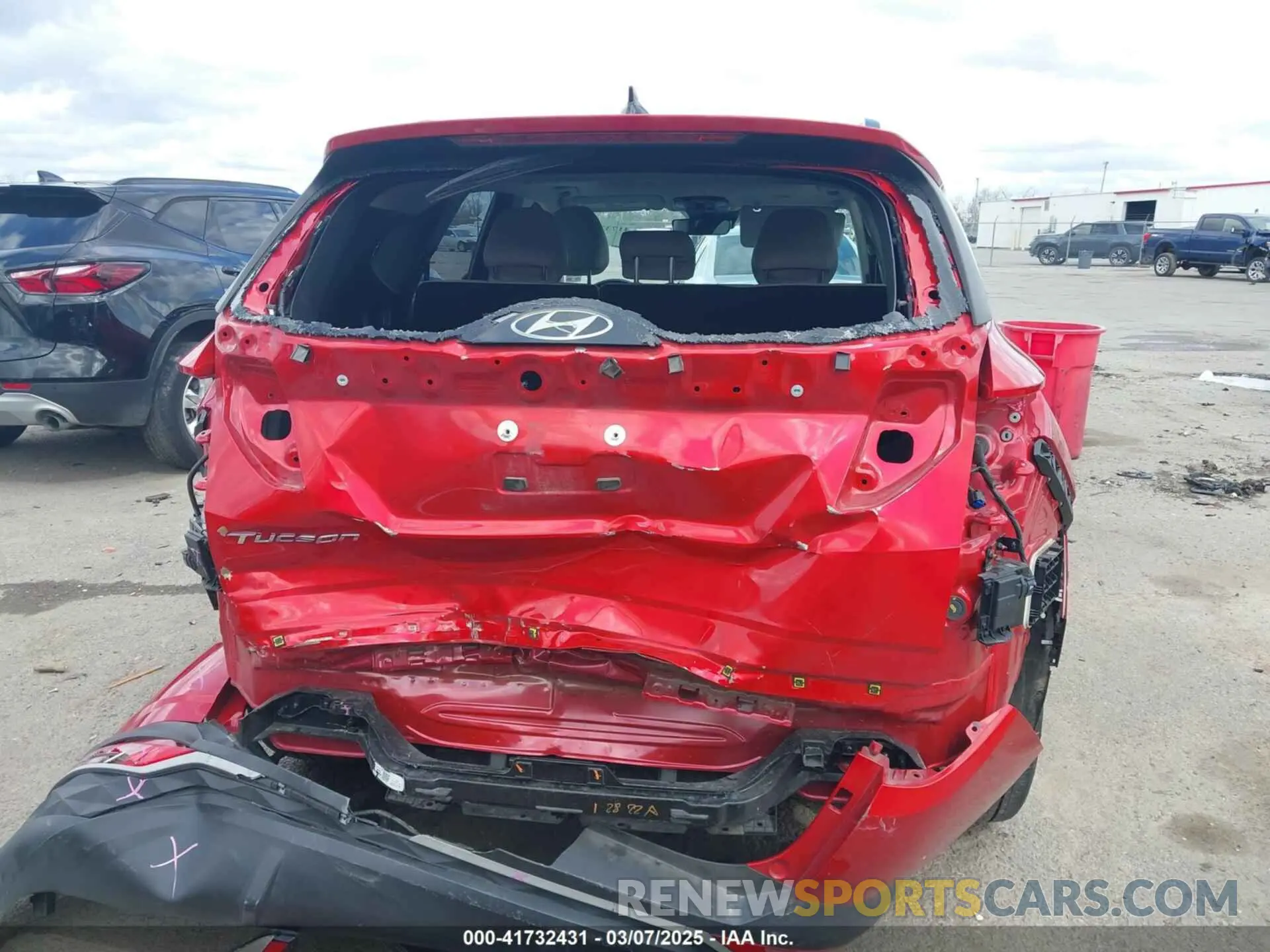 16 Photograph of a damaged car 5NMJC3AE7NH094392 HYUNDAI TUCSON 2022