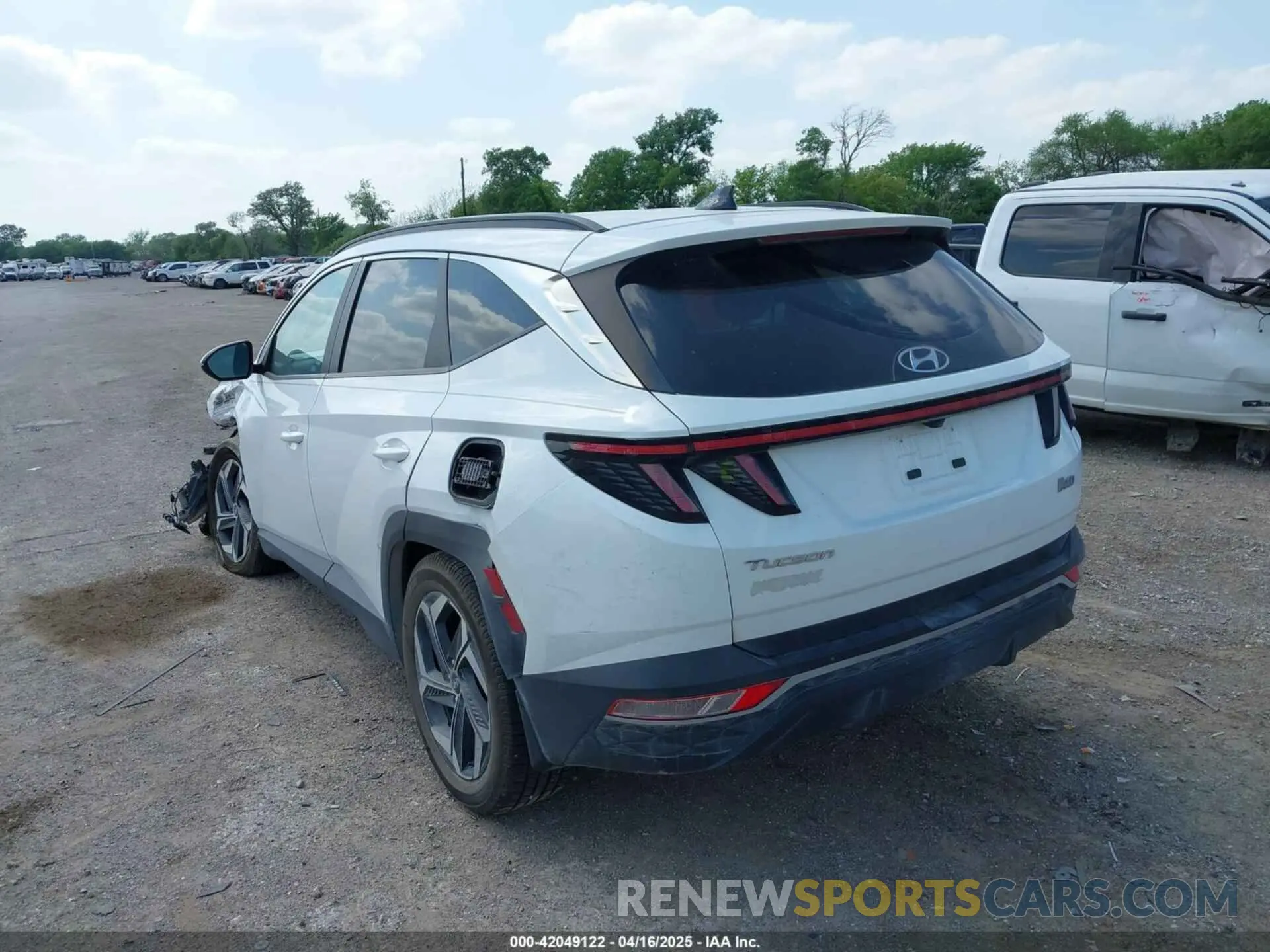 3 Photograph of a damaged car 5NMJC3AE8NH029776 HYUNDAI TUCSON 2022