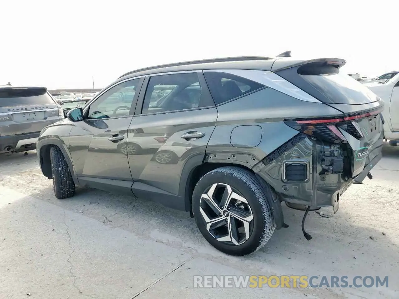 2 Photograph of a damaged car 5NMJC3AE8NH139520 HYUNDAI TUCSON 2022