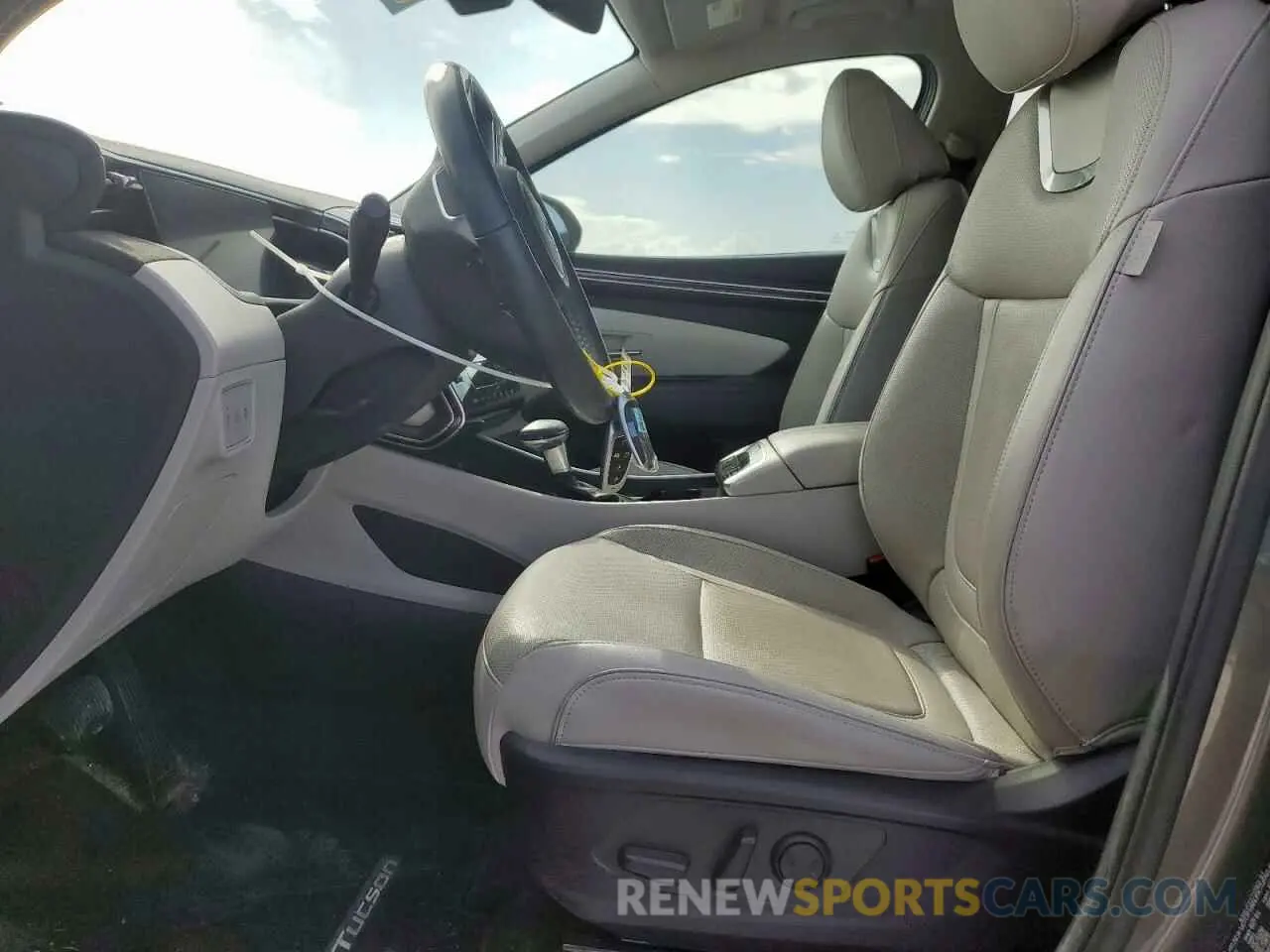 7 Photograph of a damaged car 5NMJC3AE8NH139520 HYUNDAI TUCSON 2022