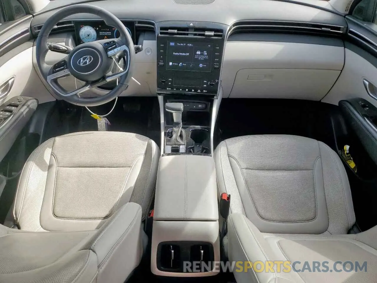 8 Photograph of a damaged car 5NMJC3AE8NH139520 HYUNDAI TUCSON 2022