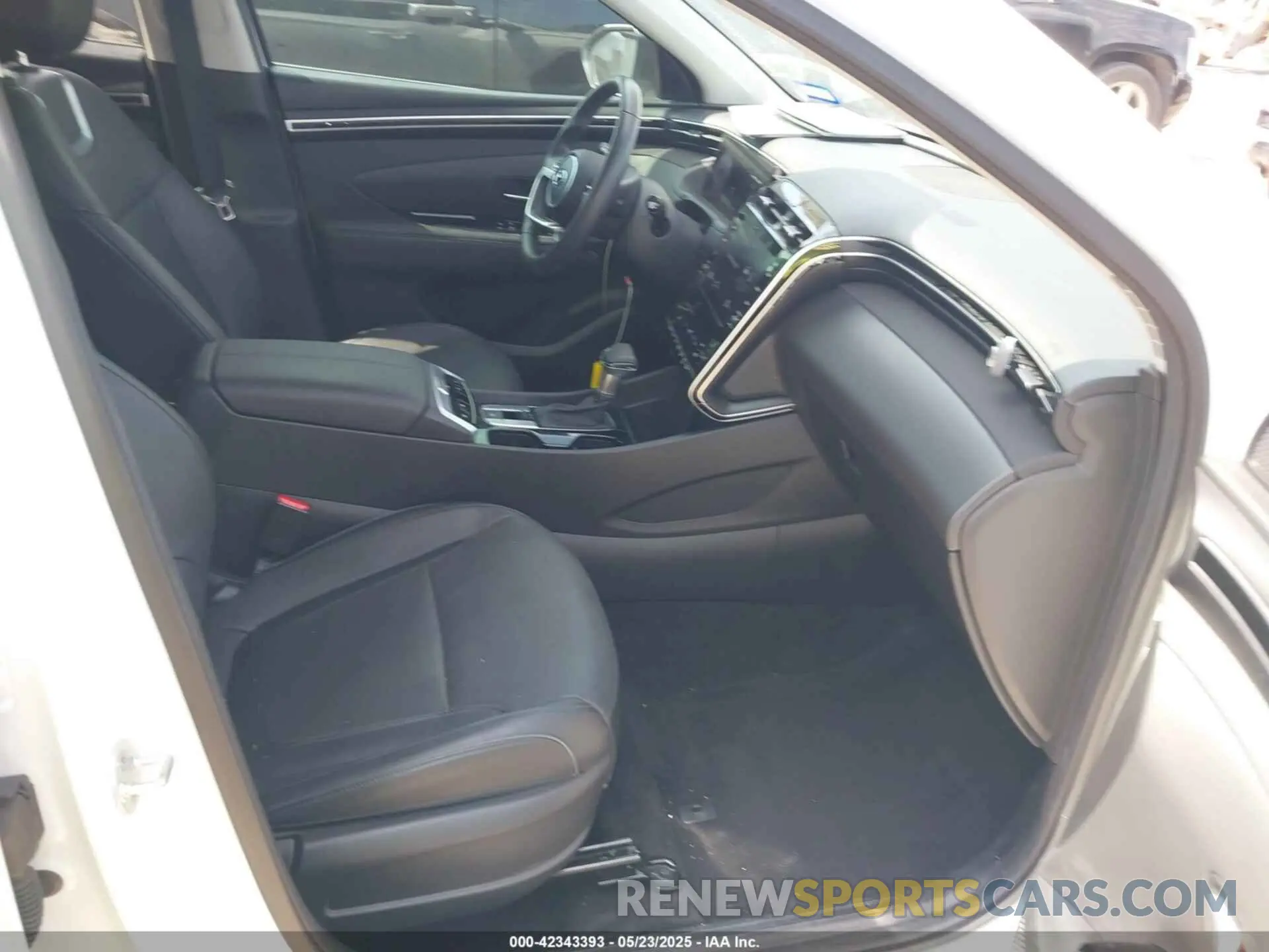 5 Photograph of a damaged car 5NMJC3AE8NH154776 HYUNDAI TUCSON 2022