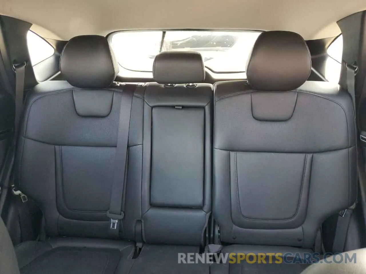 10 Photograph of a damaged car 5NMJC3AE9NH120507 HYUNDAI TUCSON 2022