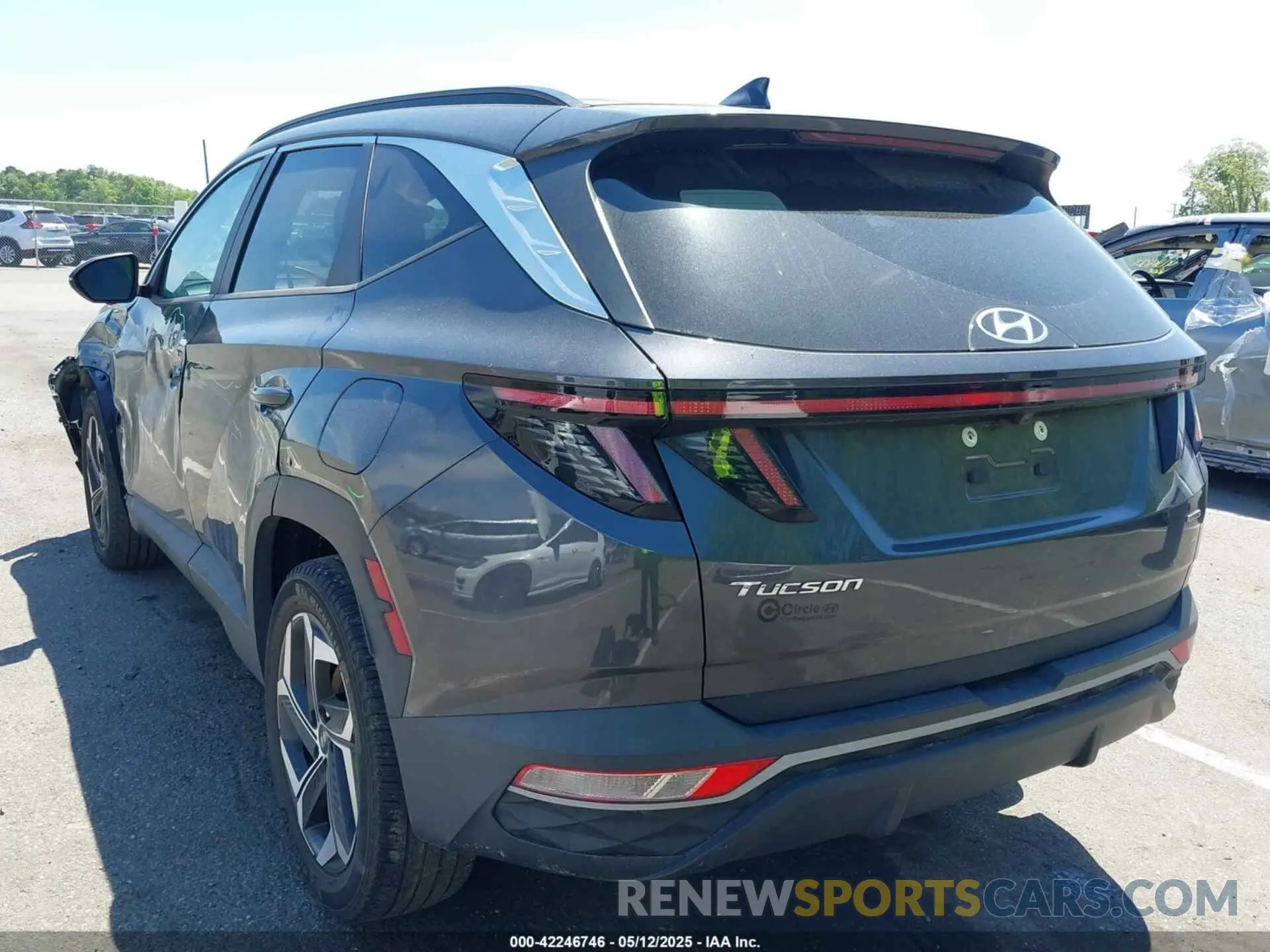 3 Photograph of a damaged car 5NMJCCAE1NH017789 HYUNDAI TUCSON 2022