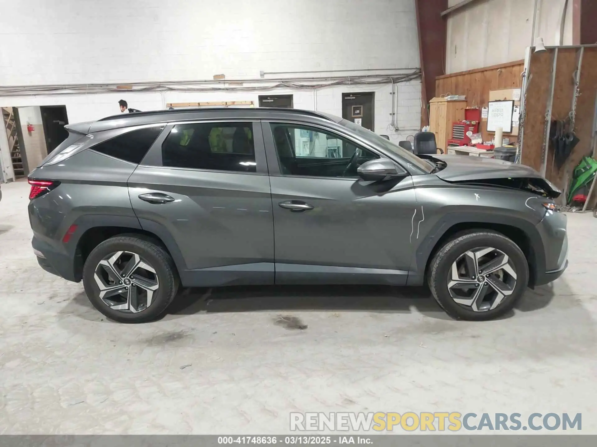 13 Photograph of a damaged car 5NMJCCAE1NH089480 HYUNDAI TUCSON 2022