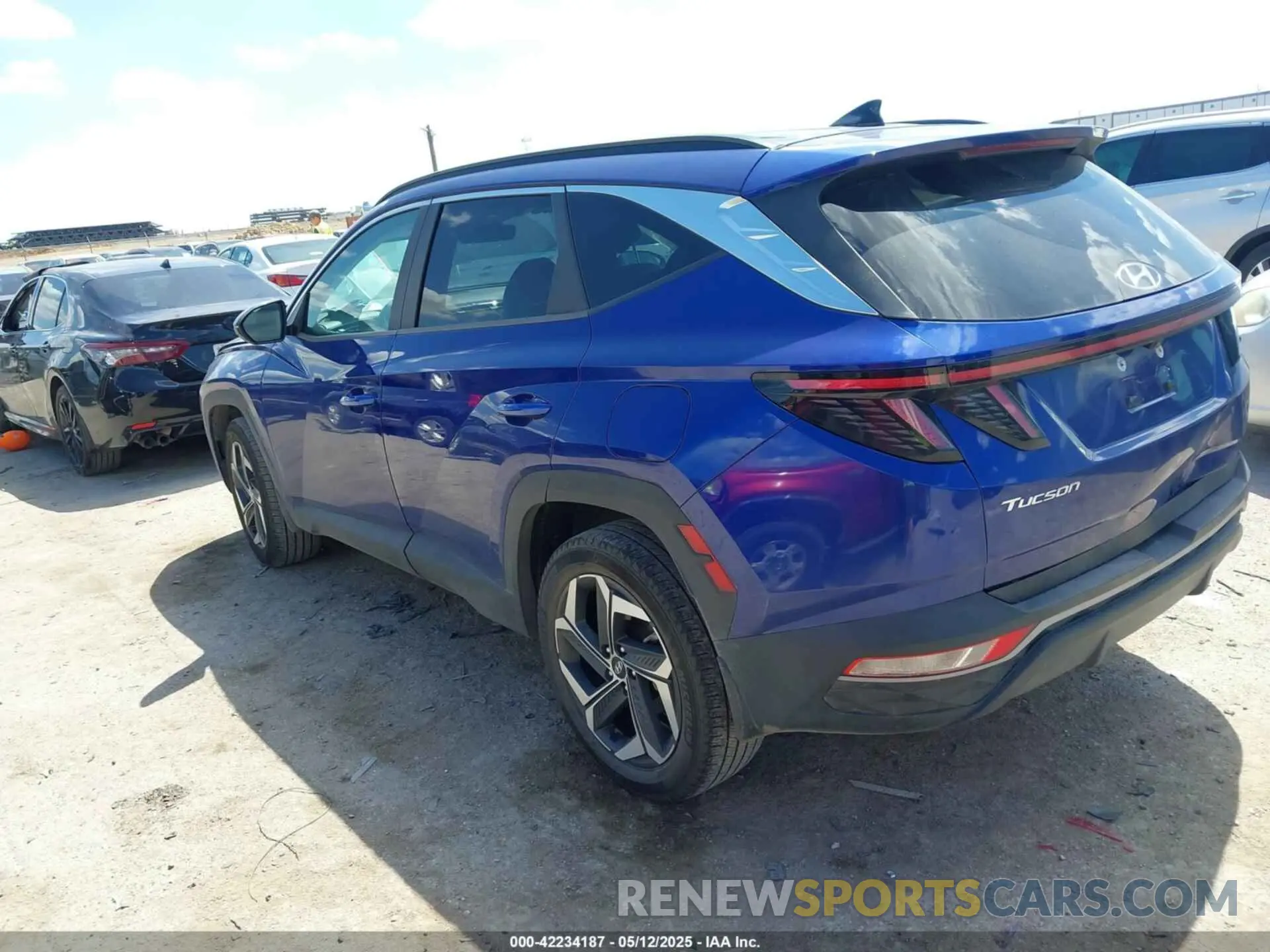 3 Photograph of a damaged car 5NMJCCAE1NH094565 HYUNDAI TUCSON 2022