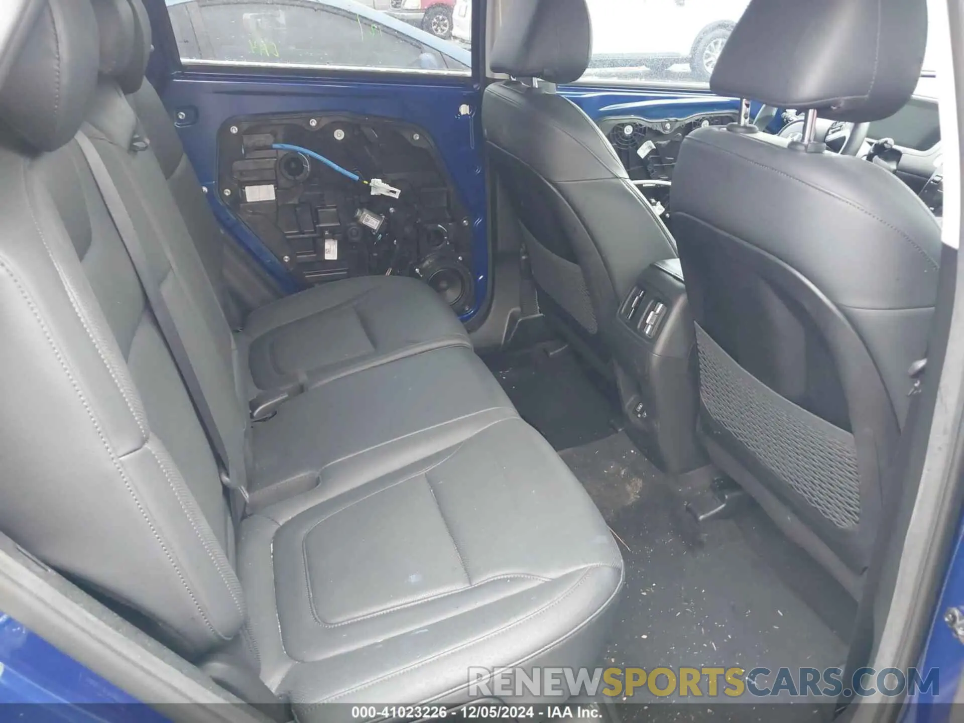 8 Photograph of a damaged car 5NMJCCAE2NH054091 HYUNDAI TUCSON 2022