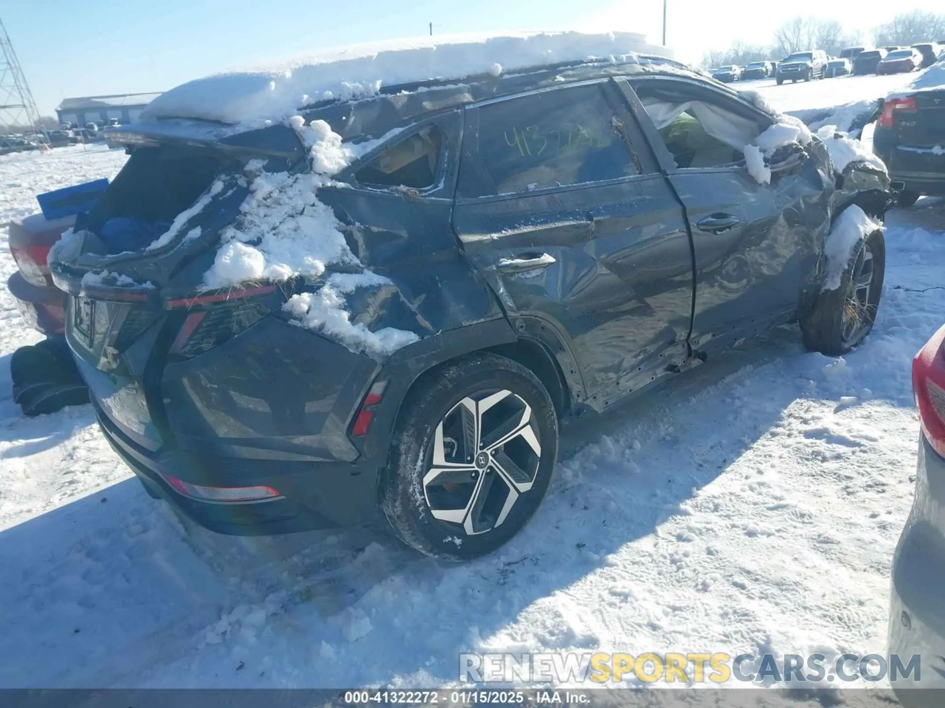 4 Photograph of a damaged car 5NMJCCAE2NH064412 HYUNDAI TUCSON 2022