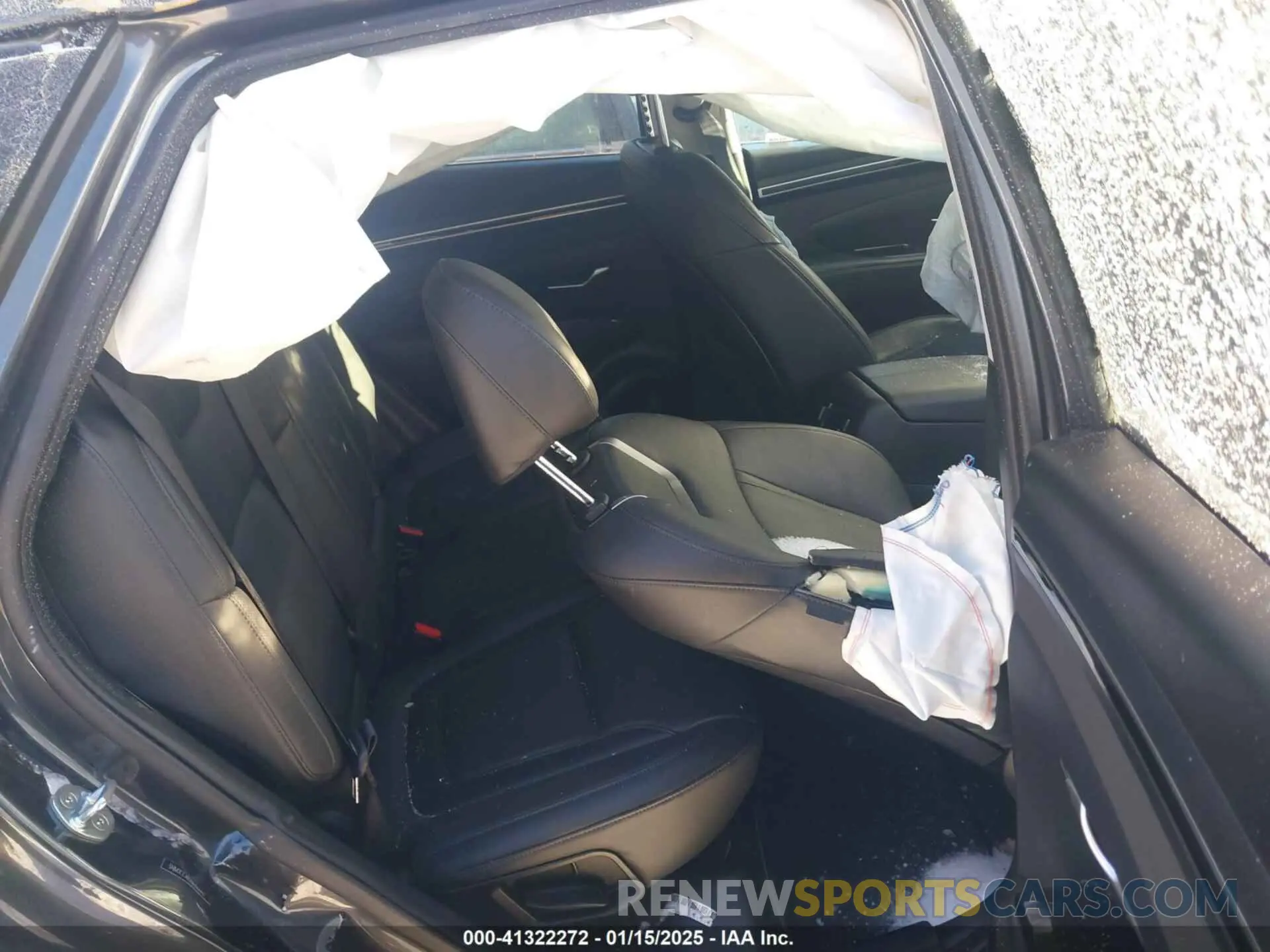 8 Photograph of a damaged car 5NMJCCAE2NH064412 HYUNDAI TUCSON 2022