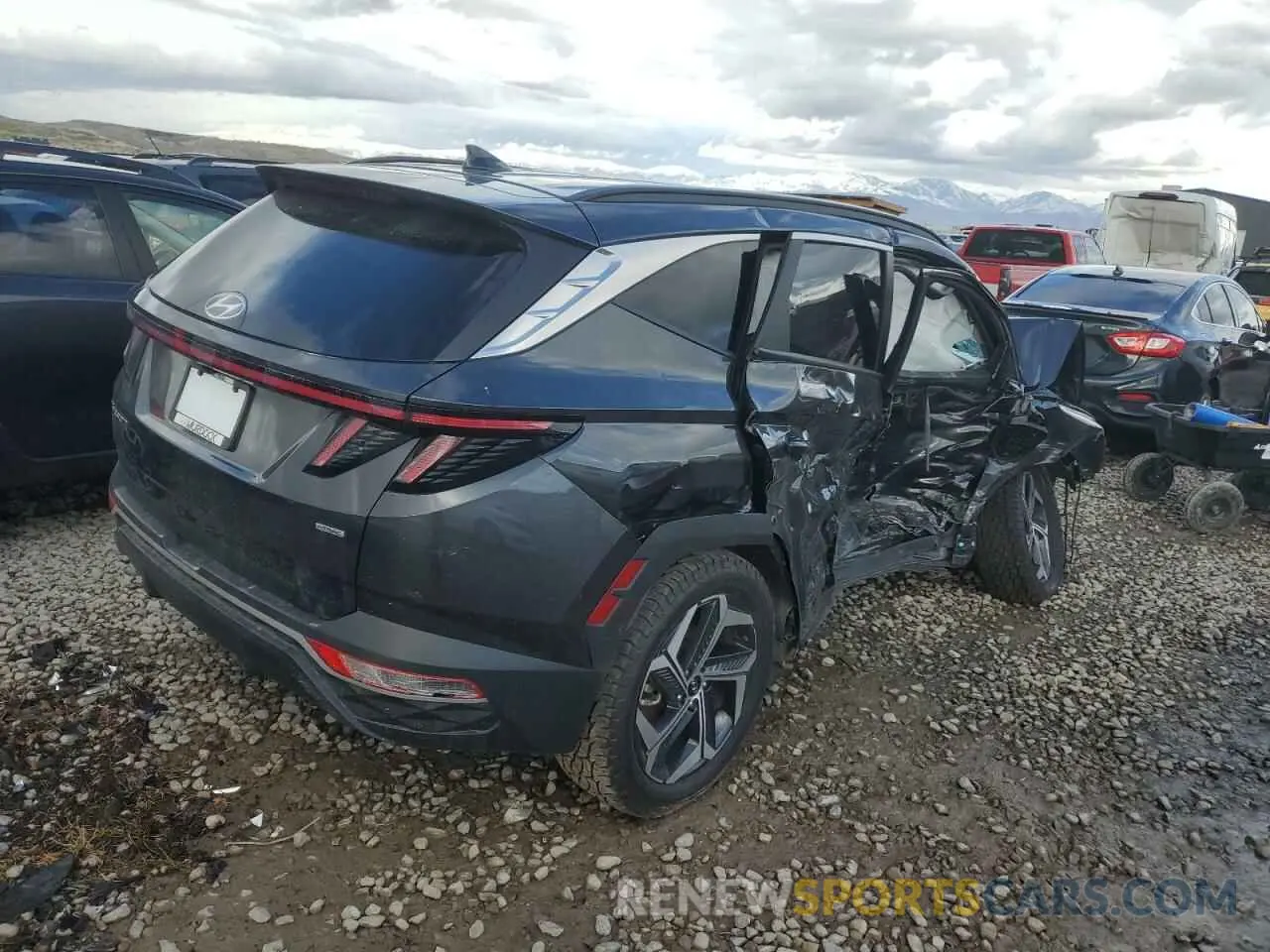 3 Photograph of a damaged car 5NMJCCAE2NH118999 HYUNDAI TUCSON 2022