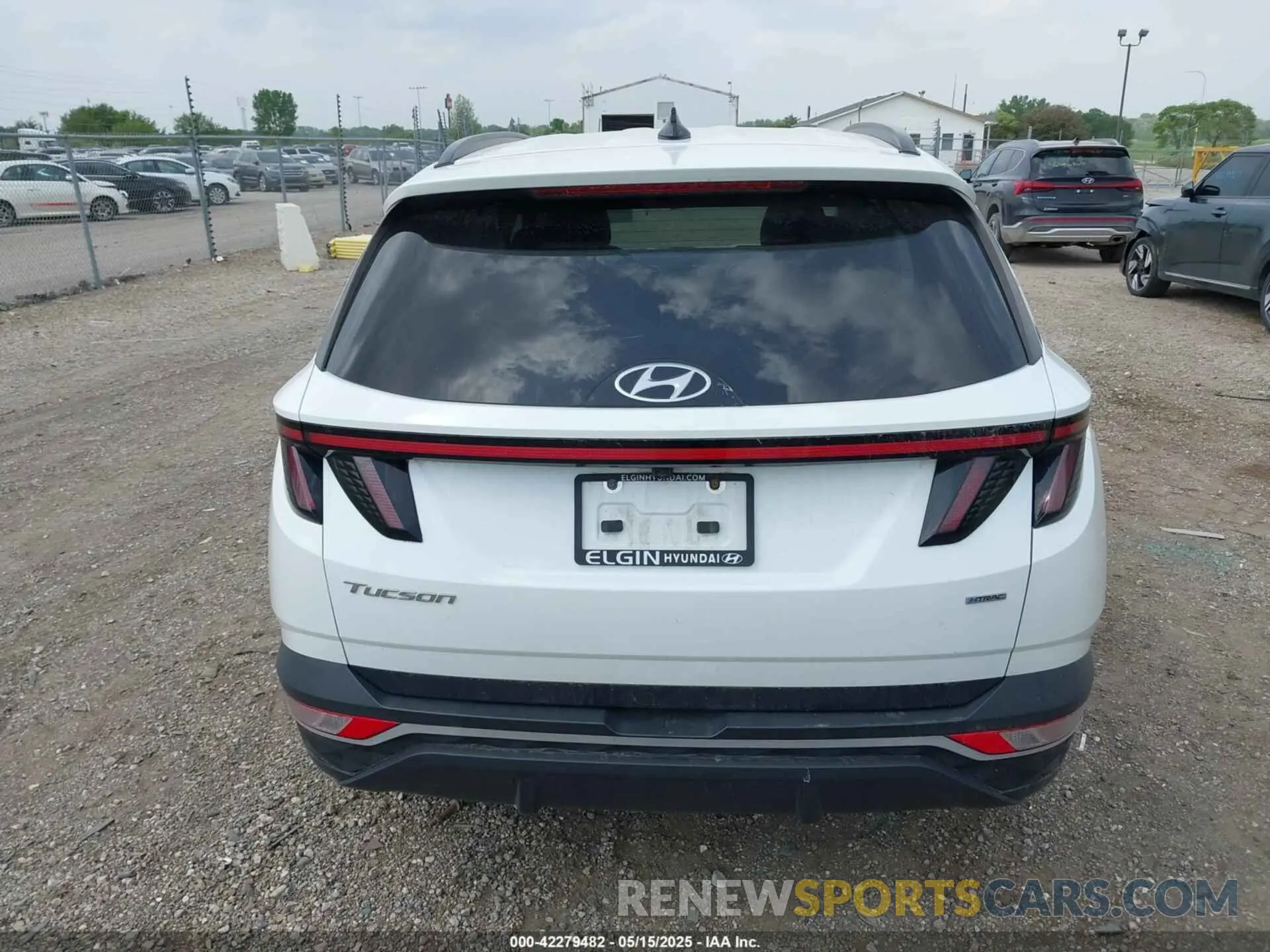 16 Photograph of a damaged car 5NMJCCAE3NH047585 HYUNDAI TUCSON 2022