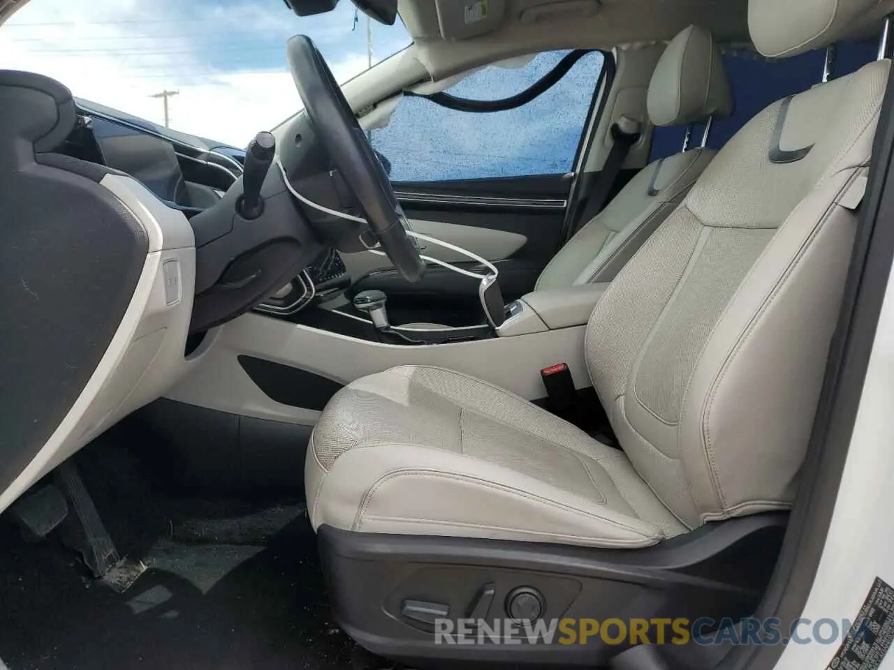 7 Photograph of a damaged car 5NMJCCAE5NH035292 HYUNDAI TUCSON 2022
