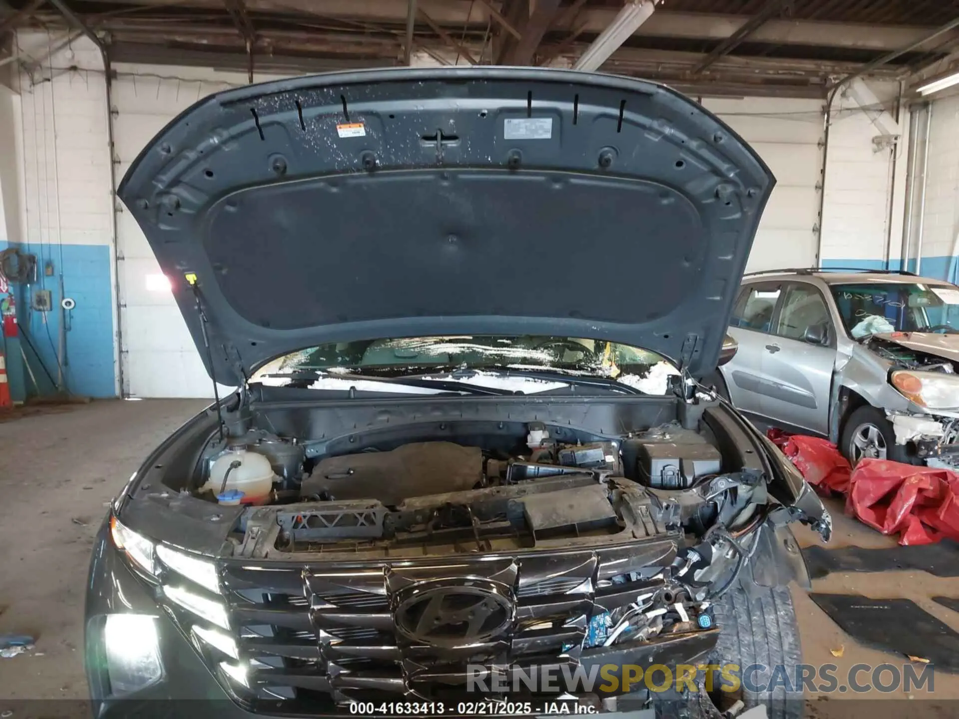 10 Photograph of a damaged car 5NMJCCAE5NH042078 HYUNDAI TUCSON 2022