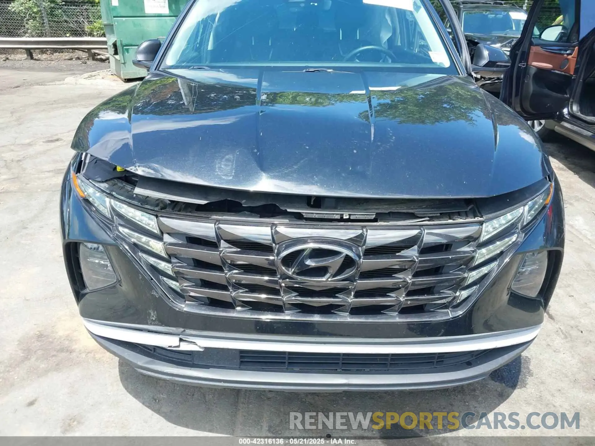 19 Photograph of a damaged car 5NMJCCAE5NH061293 HYUNDAI TUCSON 2022