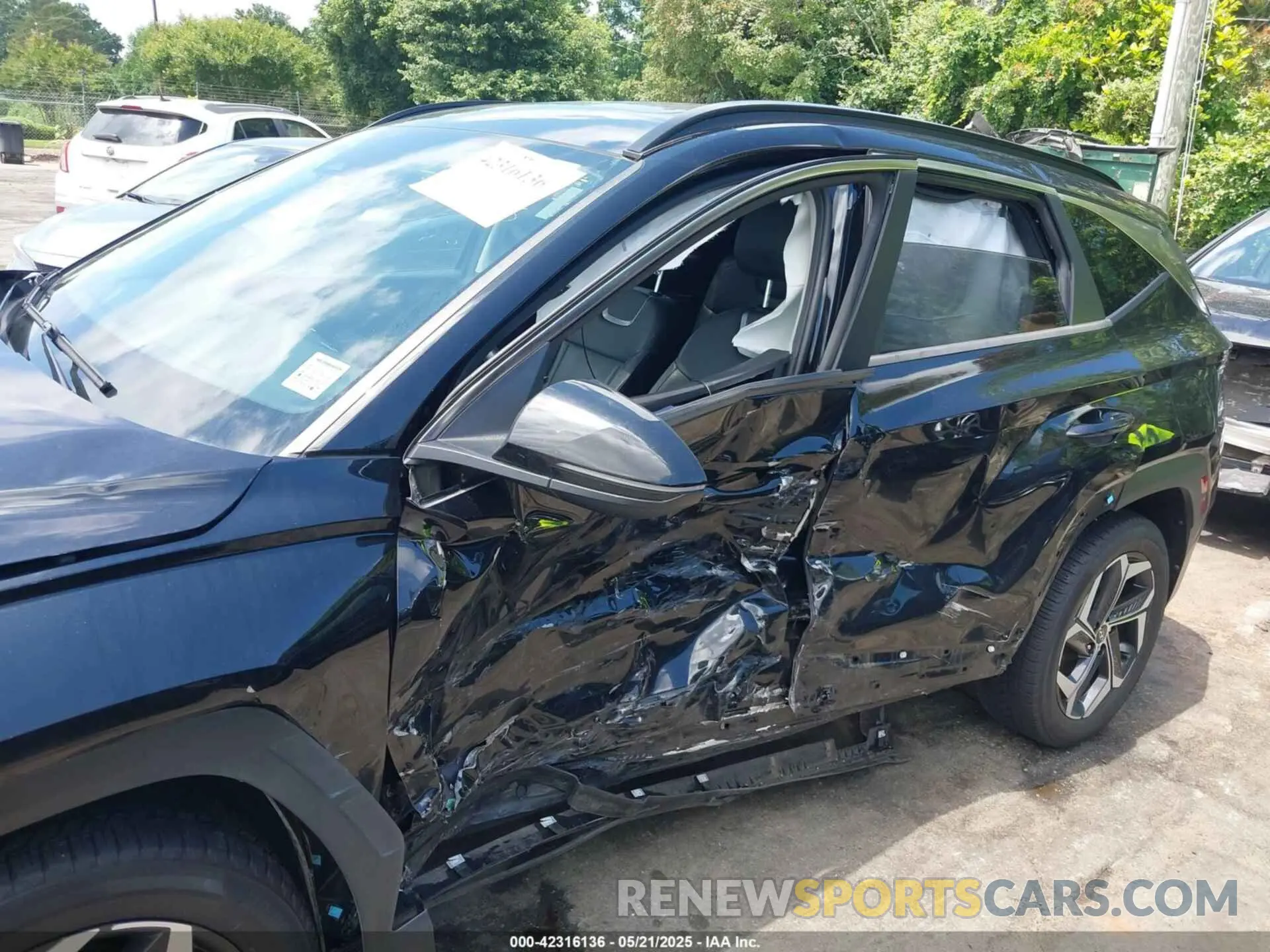 6 Photograph of a damaged car 5NMJCCAE5NH061293 HYUNDAI TUCSON 2022
