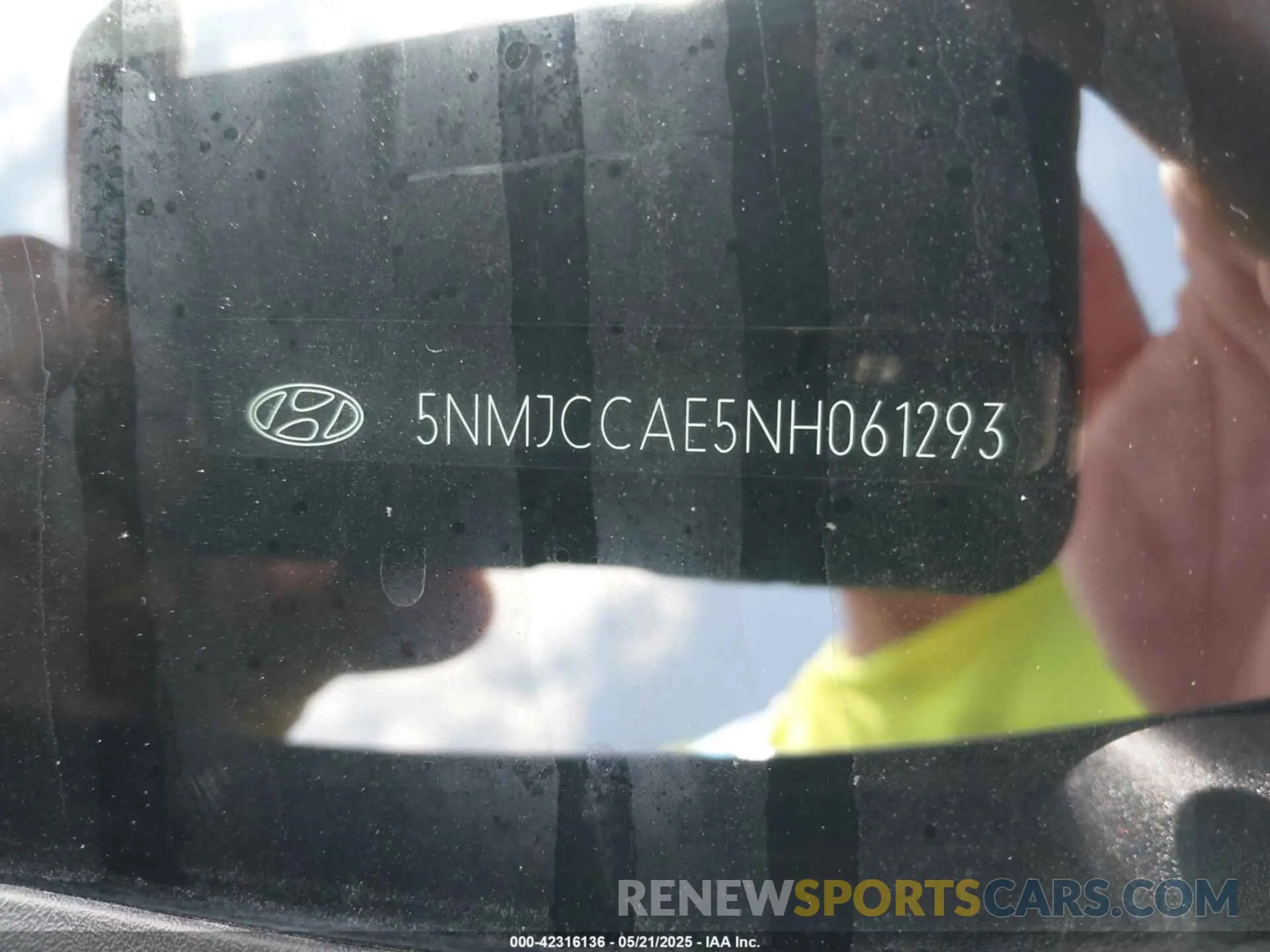 9 Photograph of a damaged car 5NMJCCAE5NH061293 HYUNDAI TUCSON 2022