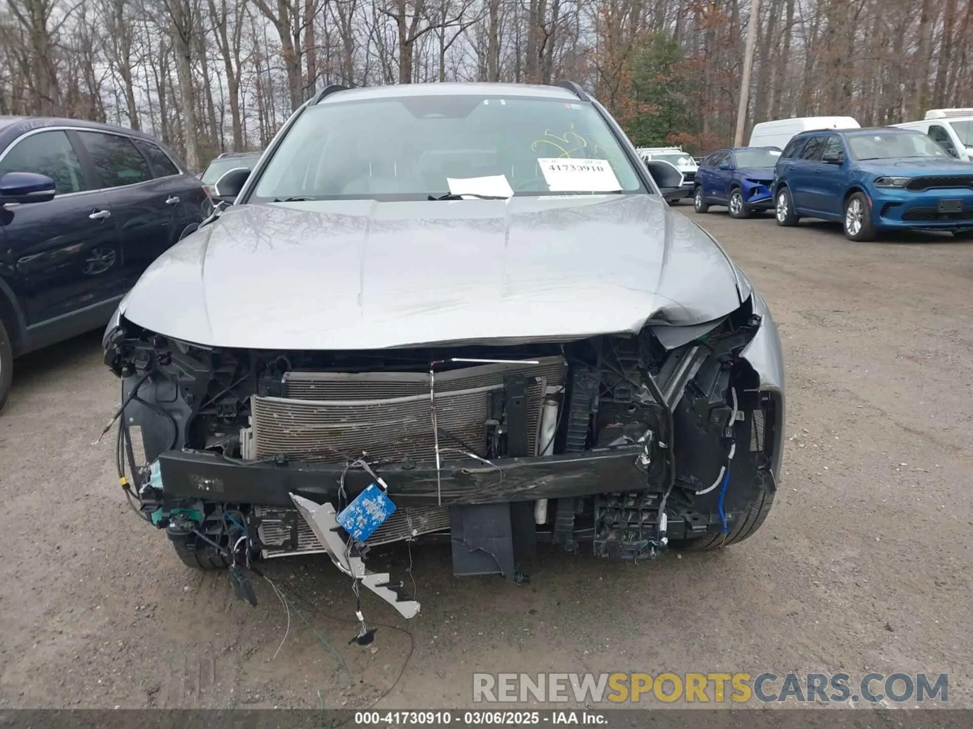 13 Photograph of a damaged car 5NMJCCAE6NH077440 HYUNDAI TUCSON 2022