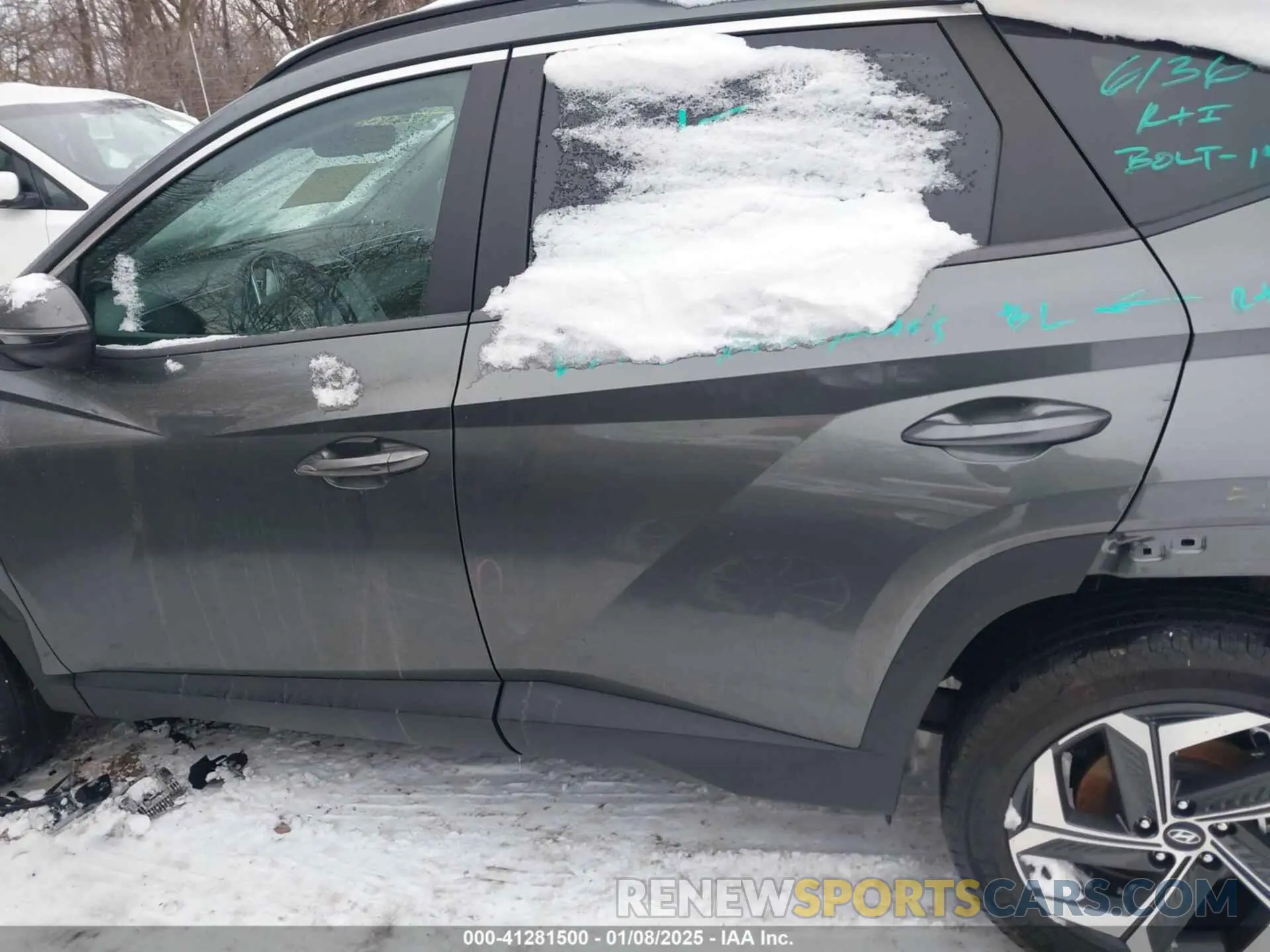 14 Photograph of a damaged car 5NMJCCAE7NH048450 HYUNDAI TUCSON 2022