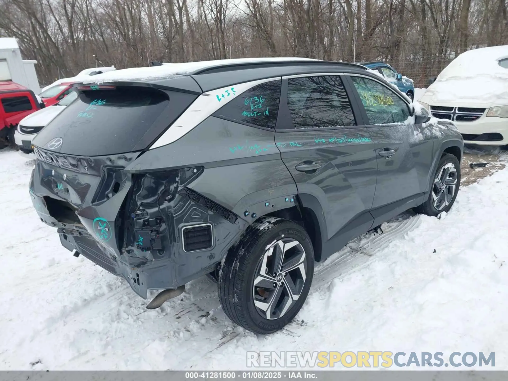 4 Photograph of a damaged car 5NMJCCAE7NH048450 HYUNDAI TUCSON 2022