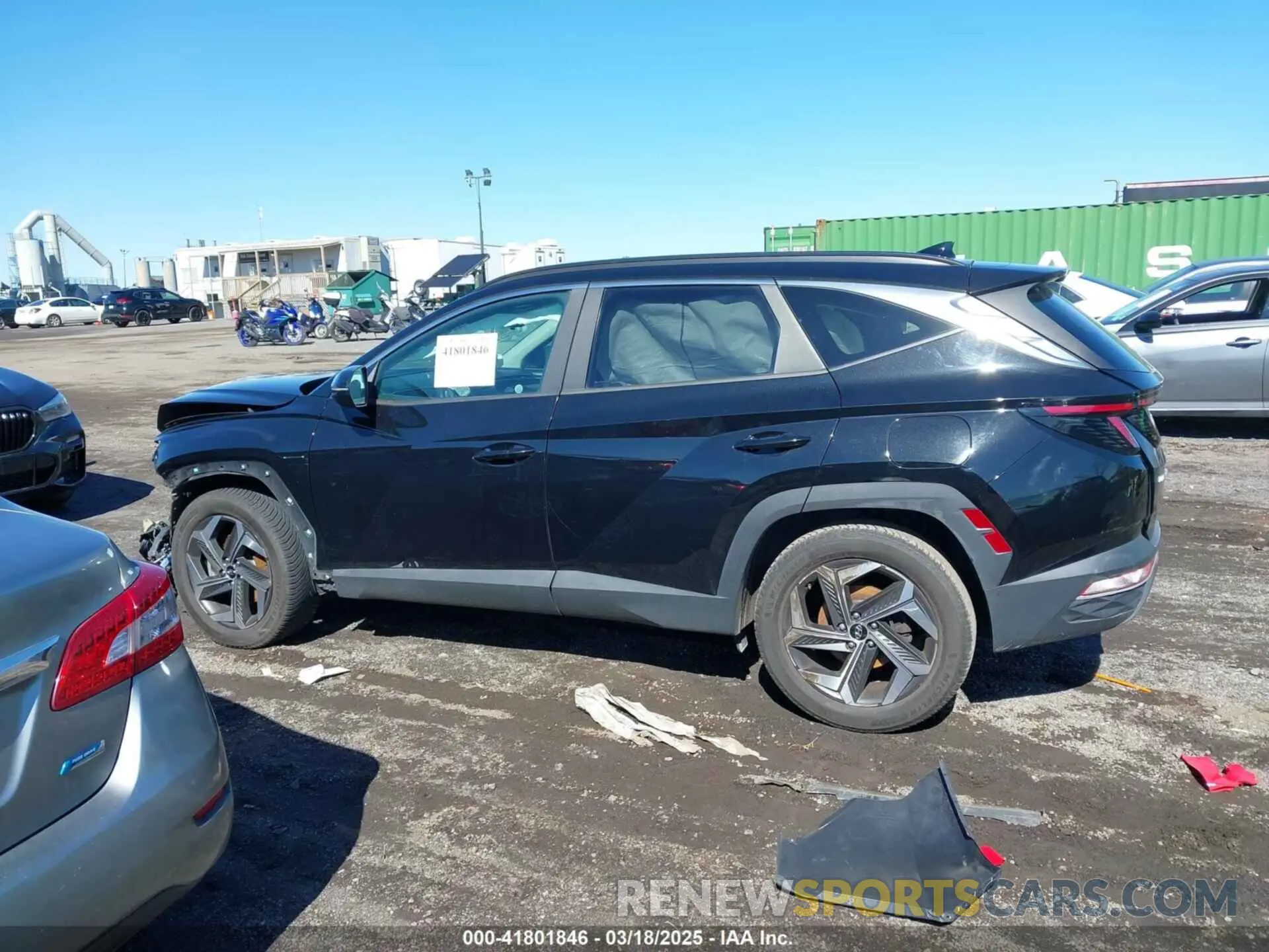 13 Photograph of a damaged car 5NMJCCAE8NH017885 HYUNDAI TUCSON 2022