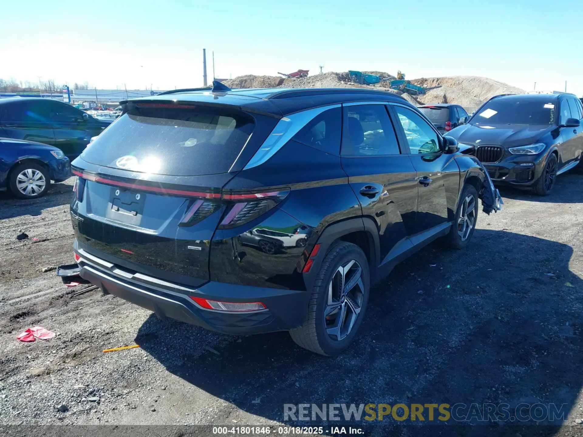 4 Photograph of a damaged car 5NMJCCAE8NH017885 HYUNDAI TUCSON 2022