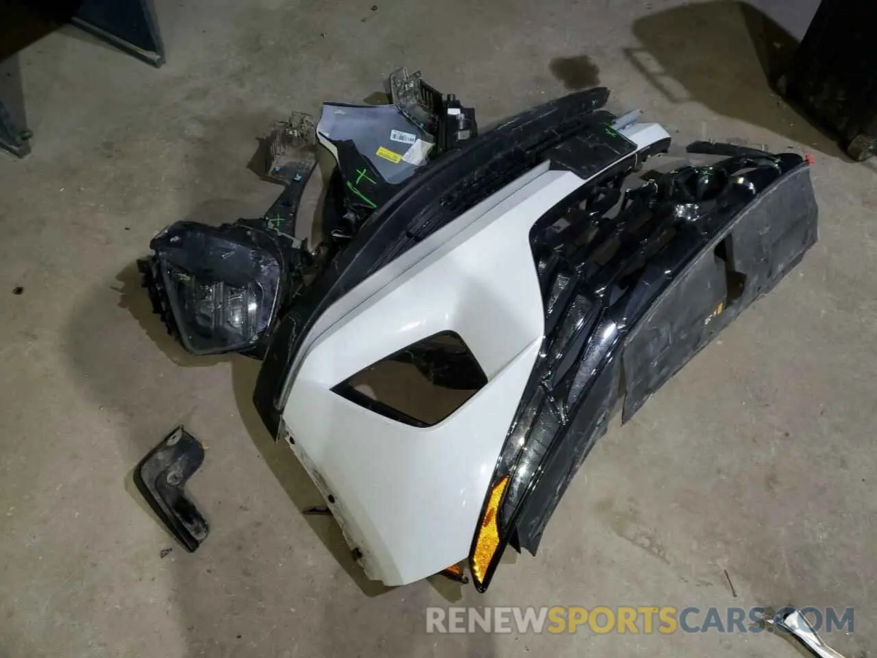 13 Photograph of a damaged car 5NMJCCAE8NH041328 HYUNDAI TUCSON 2022