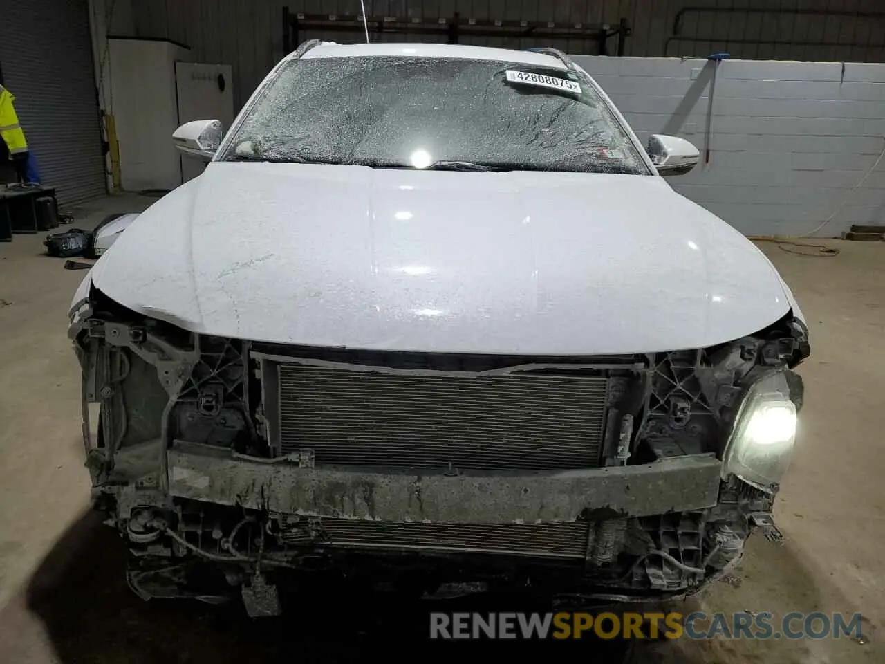 5 Photograph of a damaged car 5NMJCCAE8NH041328 HYUNDAI TUCSON 2022
