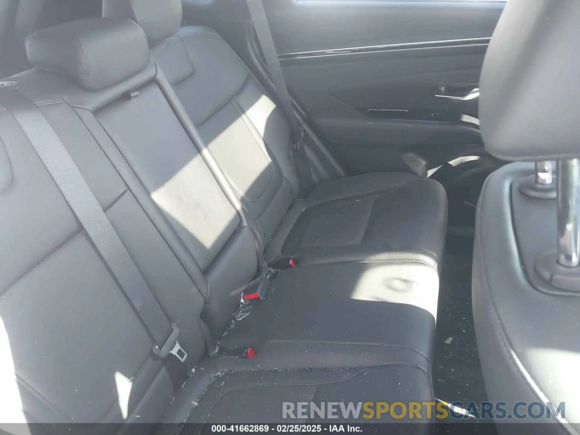 8 Photograph of a damaged car 5NMJCCAE8NH042107 HYUNDAI TUCSON 2022