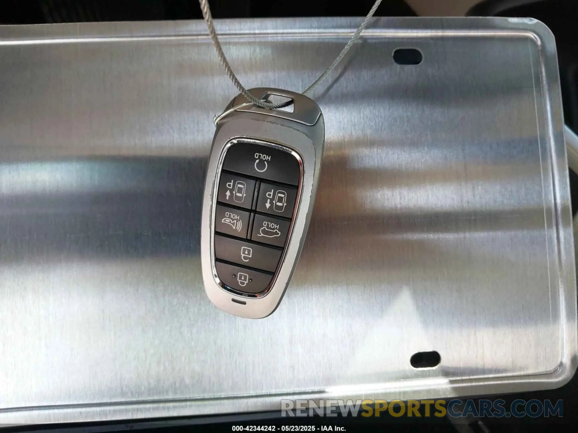 11 Photograph of a damaged car 5NMJE3AE0NH020290 HYUNDAI TUCSON 2022