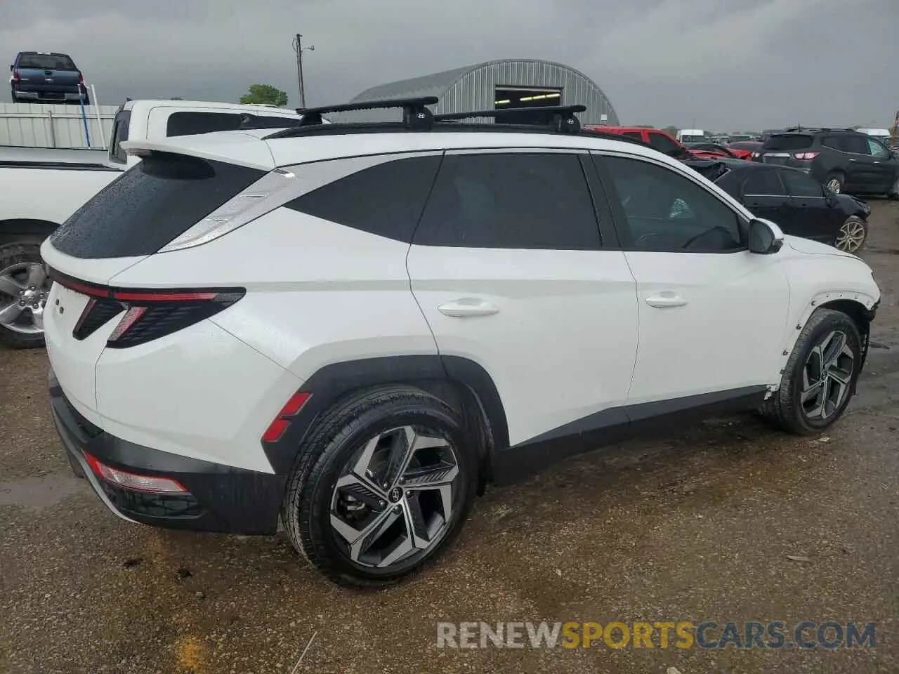 3 Photograph of a damaged car 5NMJE3AE0NH108563 HYUNDAI TUCSON 2022