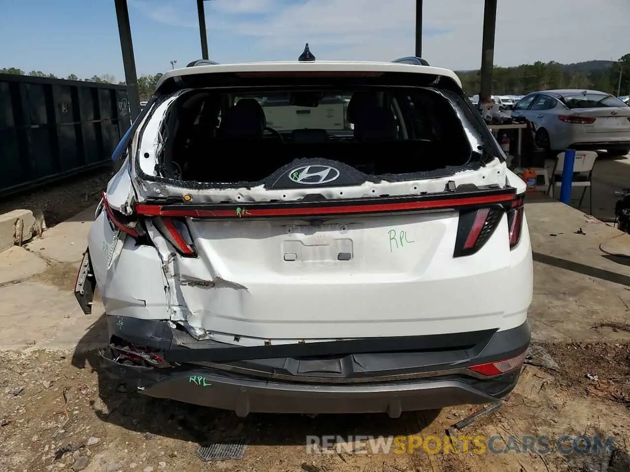 6 Photograph of a damaged car 5NMJE3AE0NH120258 HYUNDAI TUCSON 2022
