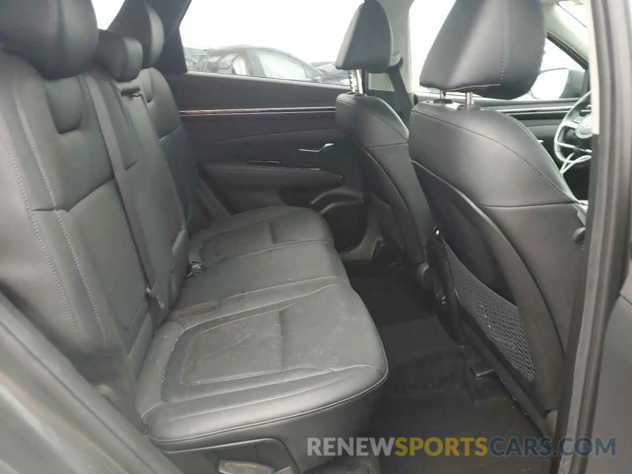 11 Photograph of a damaged car 5NMJE3AE1NH081583 HYUNDAI TUCSON 2022