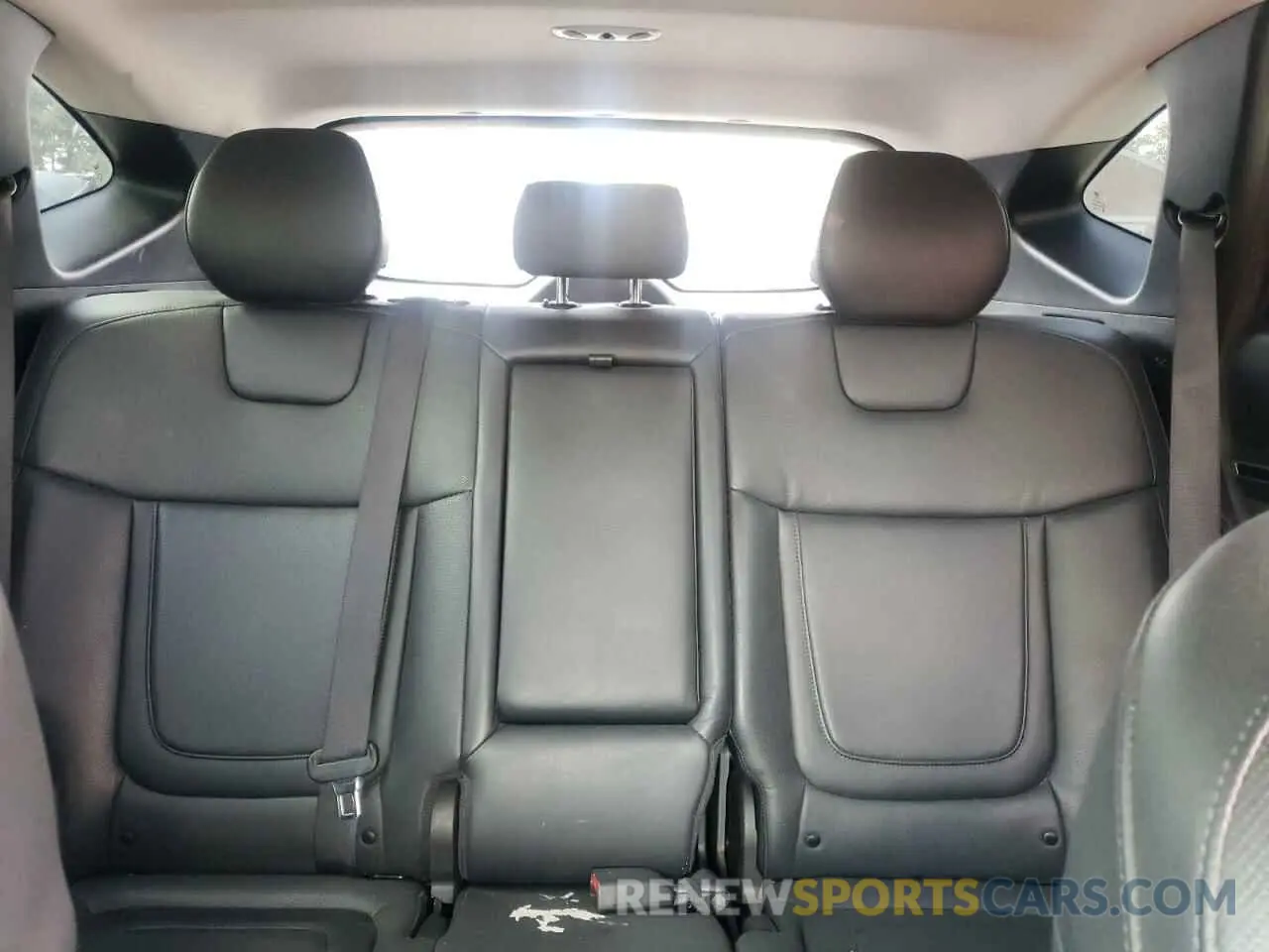10 Photograph of a damaged car 5NMJE3AE1NH082989 HYUNDAI TUCSON 2022