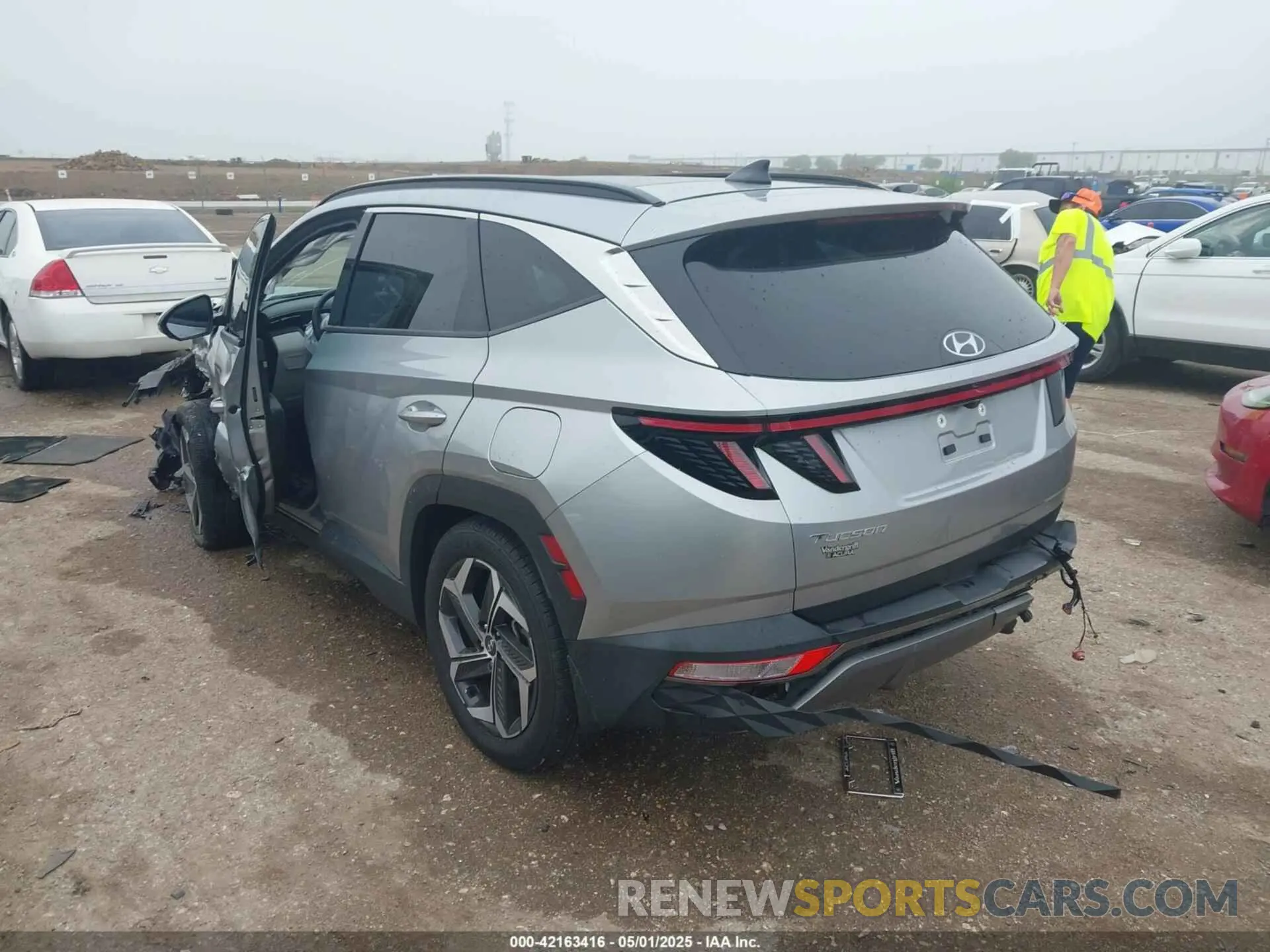 3 Photograph of a damaged car 5NMJE3AE1NH109866 HYUNDAI TUCSON 2022